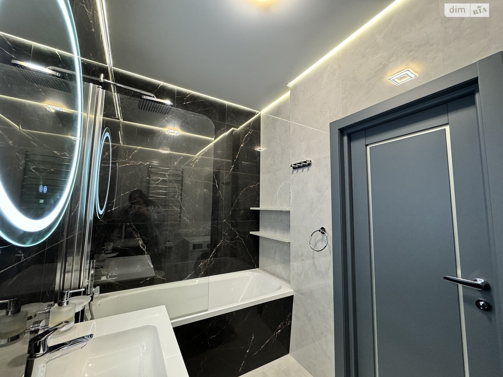 двокімнатна квартира в Вінниці, район Вишенька, на просп. Космонавтів 49 в довготривалу оренду помісячно фото 1 двокімнатна квартира в Вінниці, район Вишенька, на просп. Космонавтів 49 в довготривалу оренду помісячно фото 1