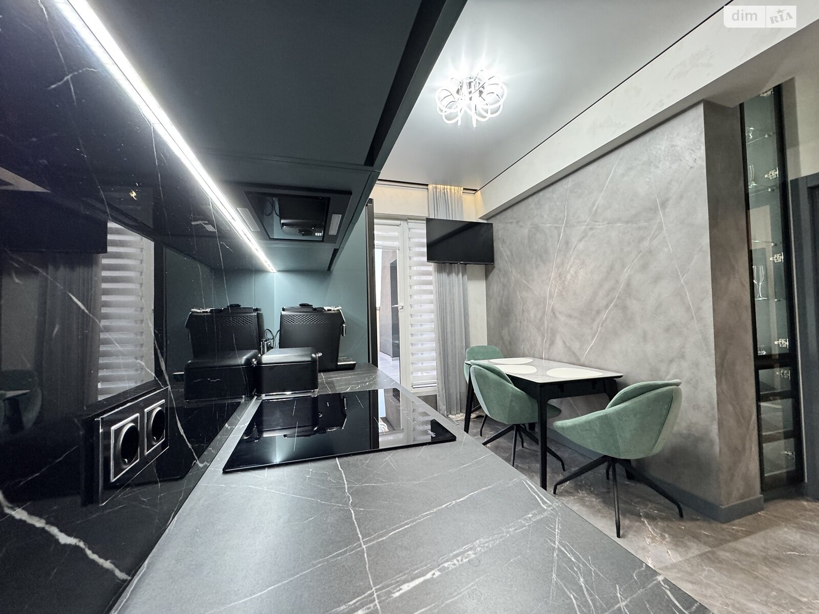 двокімнатна квартира в Вінниці, район Вишенька, на просп. Космонавтів 49 в довготривалу оренду помісячно фото 1 двокімнатна квартира в Вінниці, район Вишенька, на просп. Космонавтів 49 в довготривалу оренду помісячно фото 1