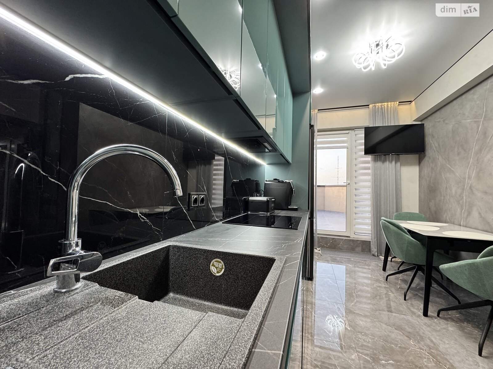 двокімнатна квартира в Вінниці, район Вишенька, на просп. Космонавтів 49 в довготривалу оренду помісячно фото 1 двокімнатна квартира в Вінниці, район Вишенька, на просп. Космонавтів 49 в довготривалу оренду помісячно фото 1