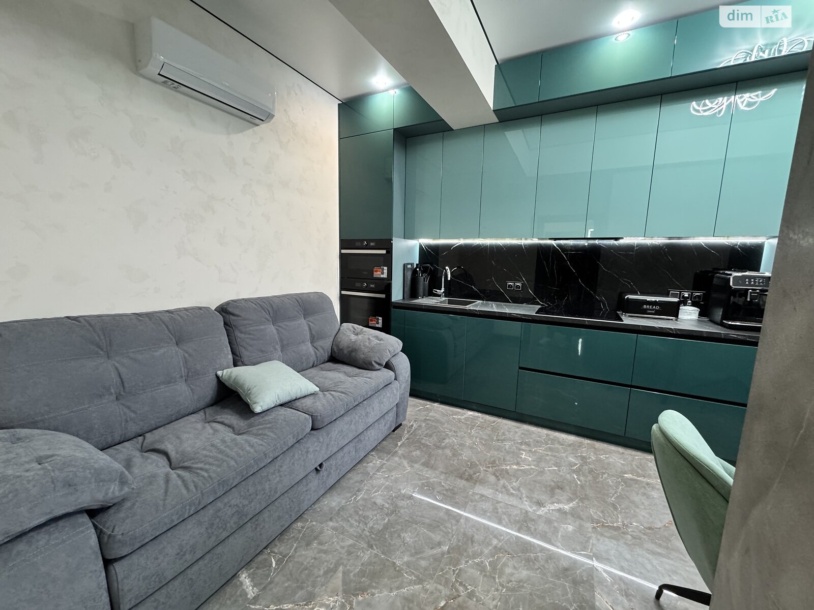 двокімнатна квартира в Вінниці, район Вишенька, на просп. Космонавтів 49 в довготривалу оренду помісячно фото 1 двокімнатна квартира в Вінниці, район Вишенька, на просп. Космонавтів 49 в довготривалу оренду помісячно фото 1