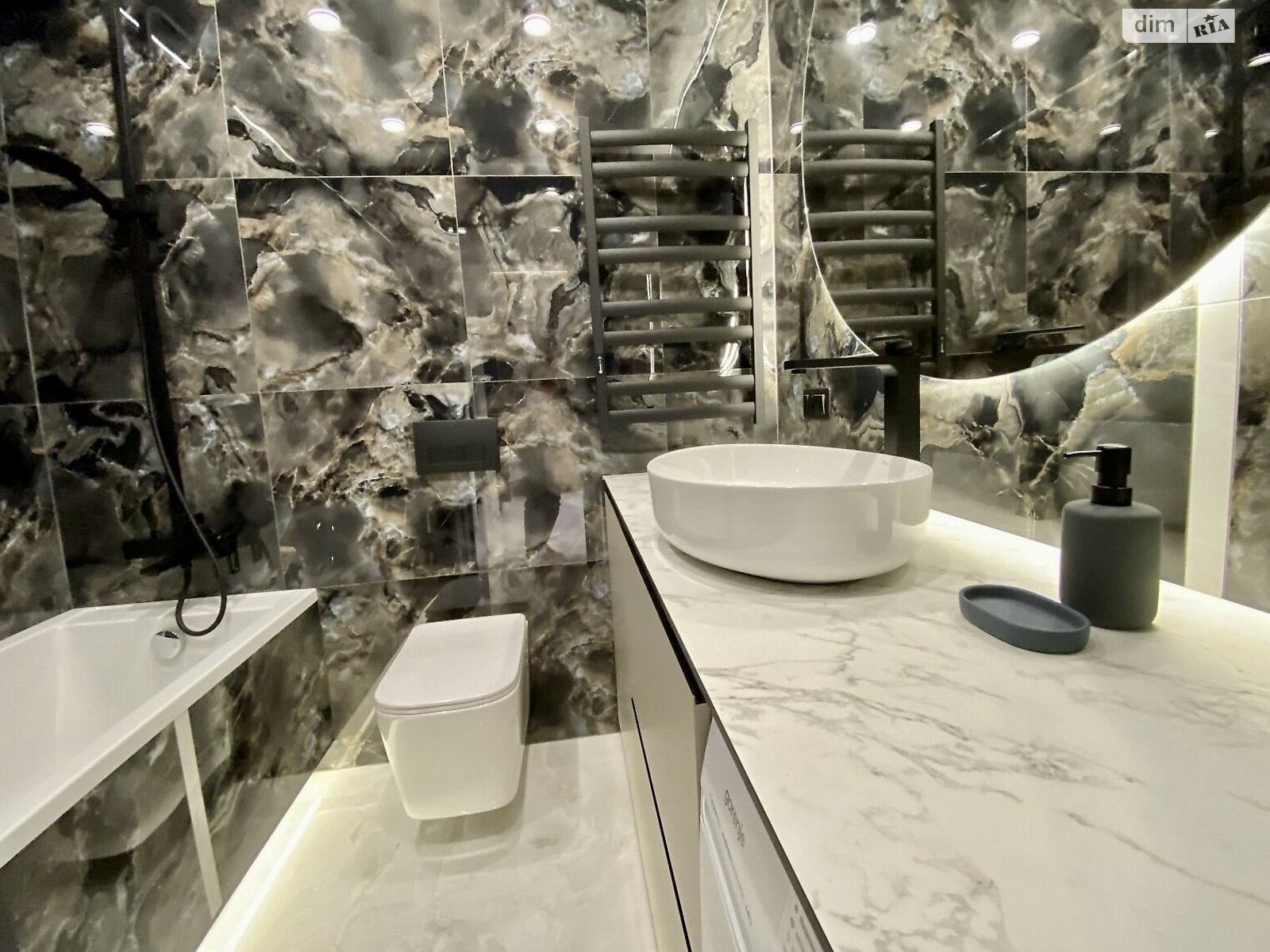 однокомнатная квартира в Виннице, район Вишенка, на ул. Праведников мира в аренду на долгий срок помесячно фото 1 однокомнатная квартира в Виннице, район Вишенка, на ул. Праведников мира в аренду на долгий срок помесячно фото 1