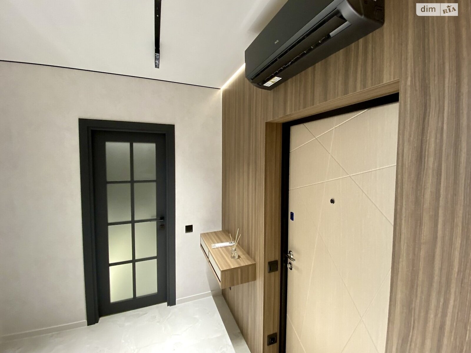 однокомнатная квартира в Виннице, район Вишенка, на ул. Праведников мира в аренду на долгий срок помесячно фото 1 однокомнатная квартира в Виннице, район Вишенка, на ул. Праведников мира в аренду на долгий срок помесячно фото 1