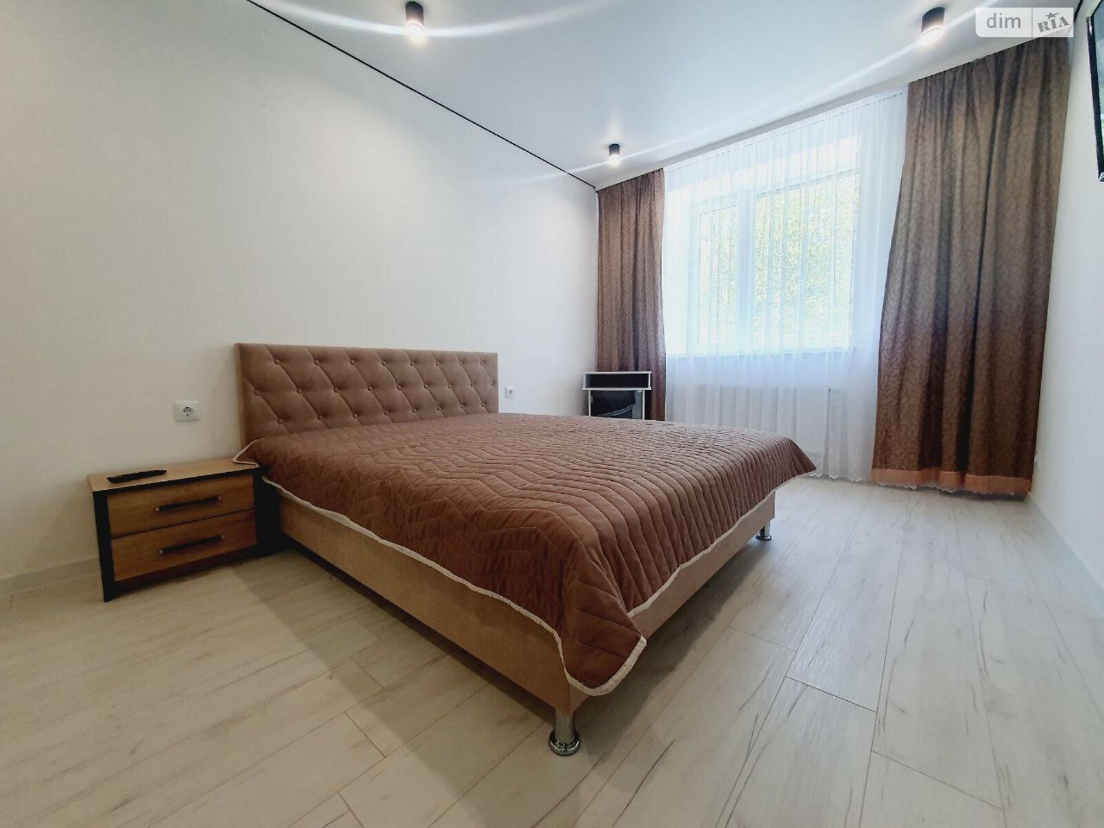 однокімнатна квартира в Вінниці, район Вишенька, на вул. Праведників світу в довготривалу оренду помісячно фото 1