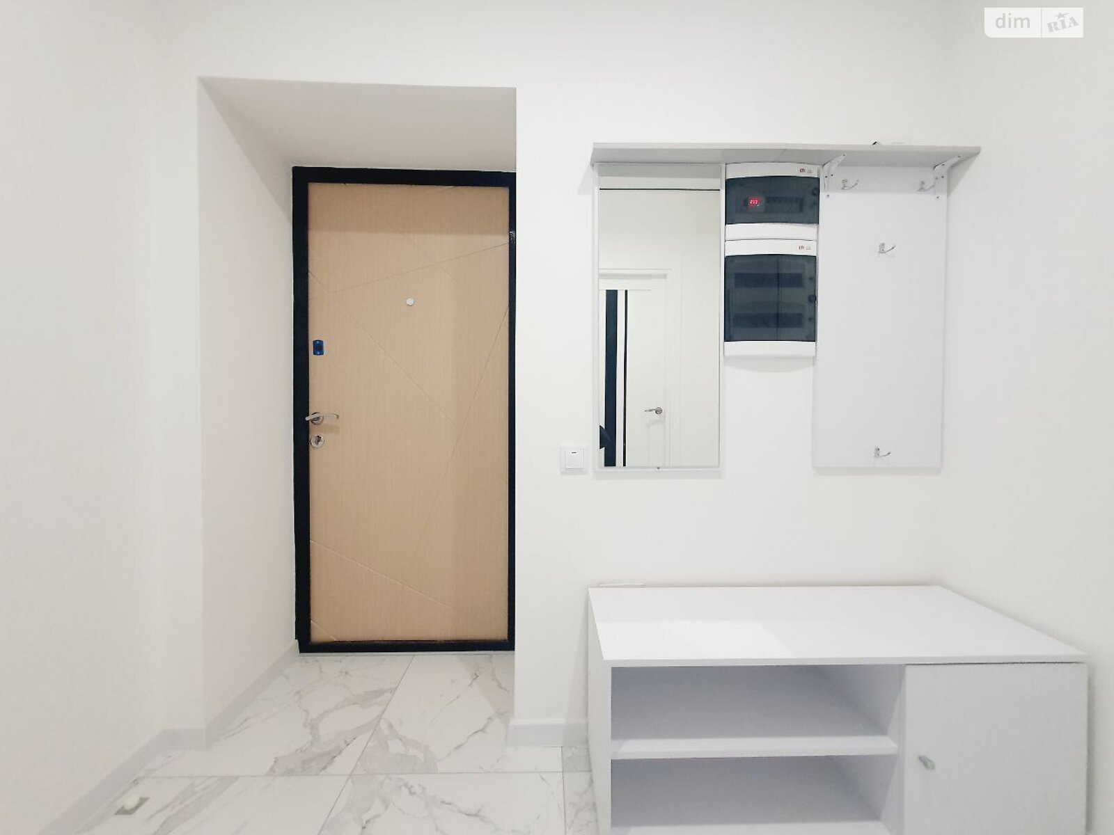 однокімнатна квартира в Вінниці, район Вишенька, на вул. Праведників світу в довготривалу оренду помісячно фото 1