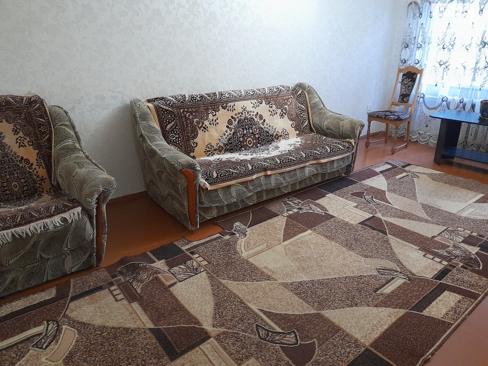 трикімнатна квартира в Вінниці, район Вишенька, на вул. Стельмаха в довготривалу оренду помісячно фото 1