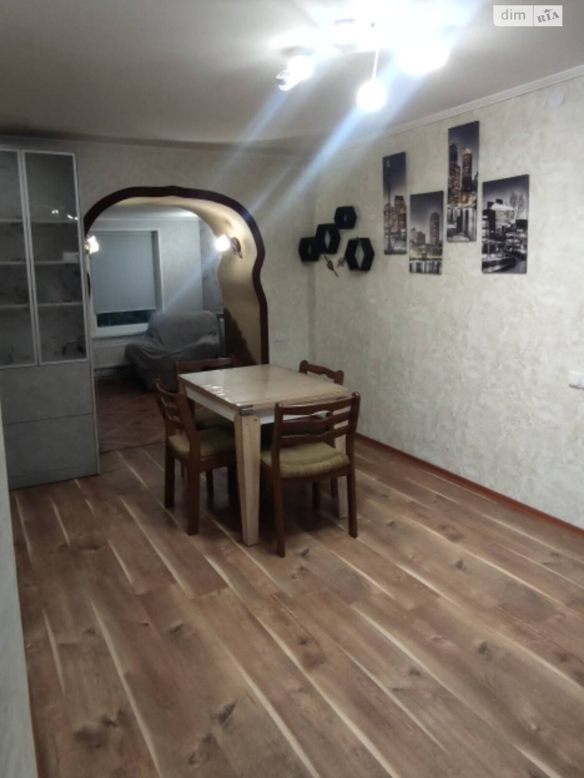 трикімнатна квартира з меблями в Вінниці, район Вишенька, на вул. Василя Порика в довготривалу оренду помісячно фото 1 трикімнатна квартира з меблями в Вінниці, район Вишенька, на вул. Василя Порика в довготривалу оренду помісячно фото 1