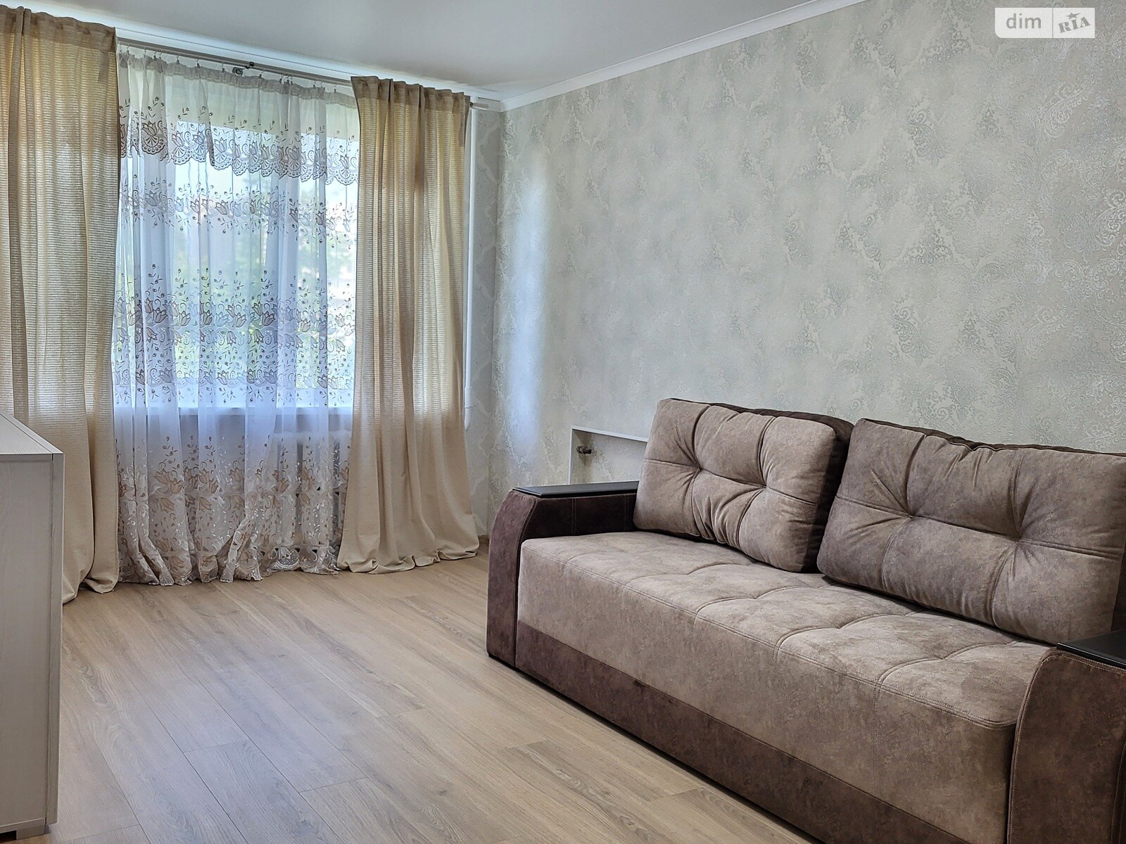 трехкомнатная квартира в Виннице, район Вишенка, на ул. Василия Порика в аренду на долгий срок помесячно фото 1