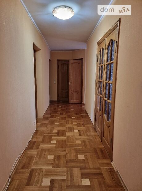 четырехкомнатная квартира с мебелью в Виннице, район Вишенка, на просп. Юности в аренду на долгий срок помесячно фото 1 четырехкомнатная квартира с мебелью в Виннице, район Вишенка, на просп. Юности в аренду на долгий срок помесячно фото 1