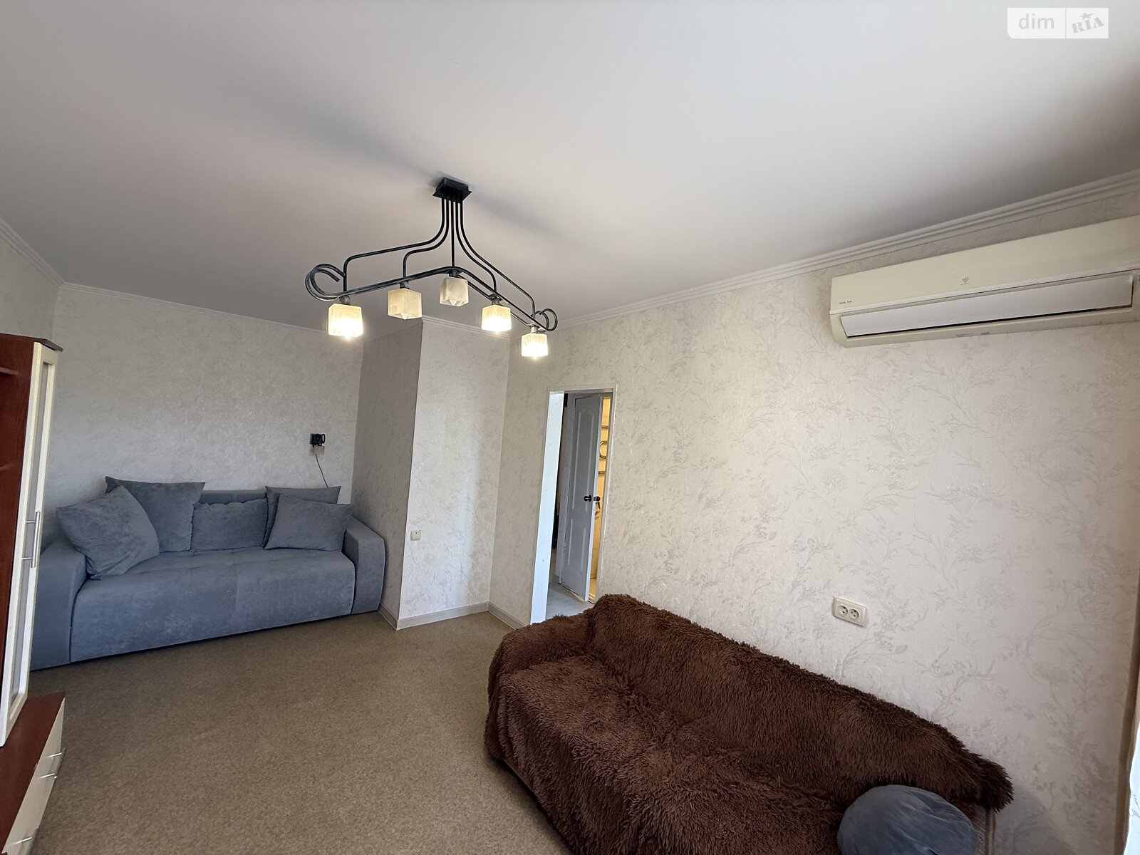 однокімнатна квартира в Вінниці, район Вишенька, на просп. Юності 17 в довготривалу оренду помісячно фото 1