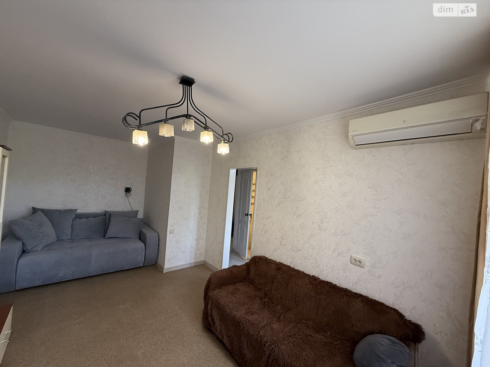 однокімнатна квартира в Вінниці, район Вишенька, на просп. Юності 17 в довготривалу оренду помісячно фото 1