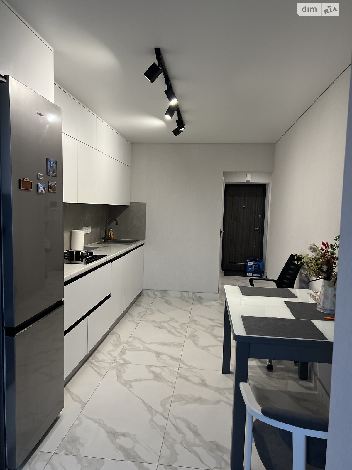 однокомнатная квартира в Виннице, район Вишенка, на просп. Юности 16Б, кв. 28 в аренду на долгий срок помесячно фото 1