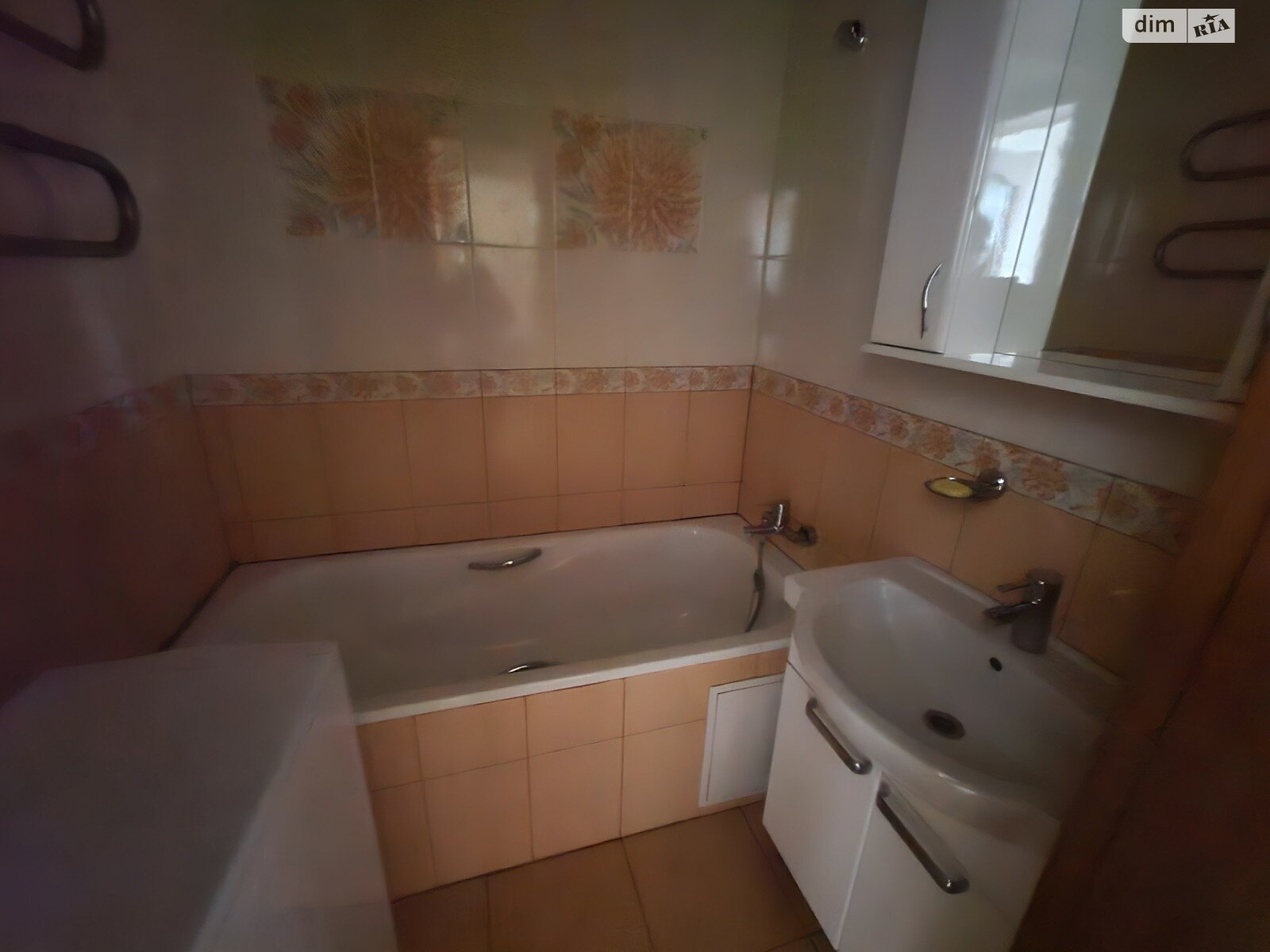 трехкомнатная квартира в Виннице, район Вишенка, на просп. Юности 77 в аренду на долгий срок помесячно фото 1 трехкомнатная квартира в Виннице, район Вишенка, на просп. Юности 77 в аренду на долгий срок помесячно фото 1