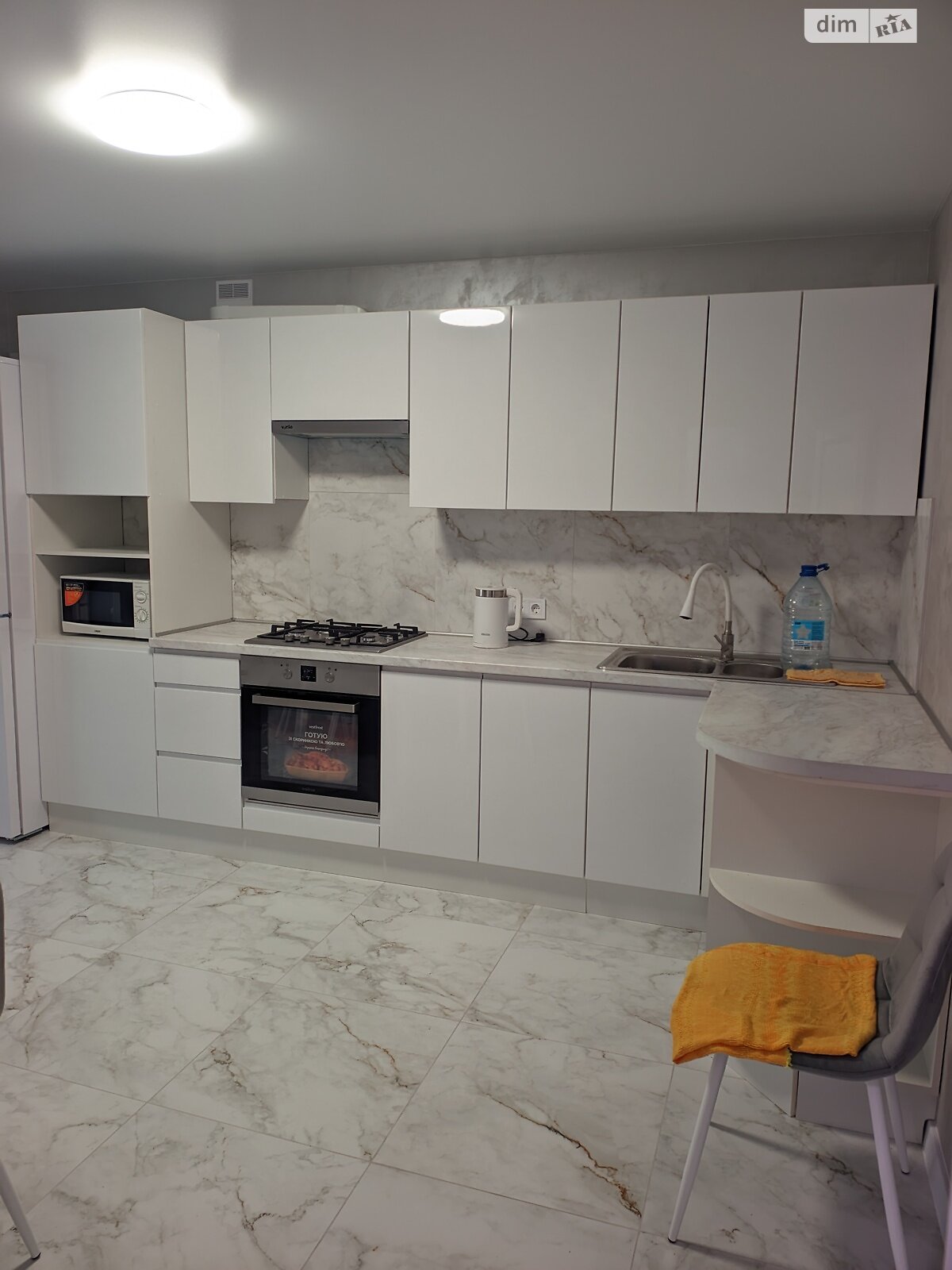 двухкомнатная квартира в Виннице, район Вишенка, на просп. Юности 16Г в аренду на долгий срок помесячно фото 1 двухкомнатная квартира в Виннице, район Вишенка, на просп. Юности 16Г в аренду на долгий срок помесячно фото 1