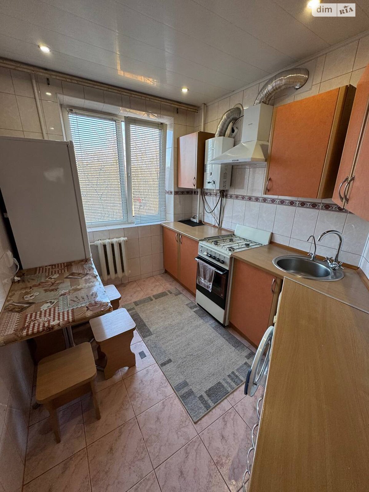 двухкомнатная квартира в Виннице, район Вишенка, на просп. Юности 23 в аренду на долгий срок помесячно фото 1