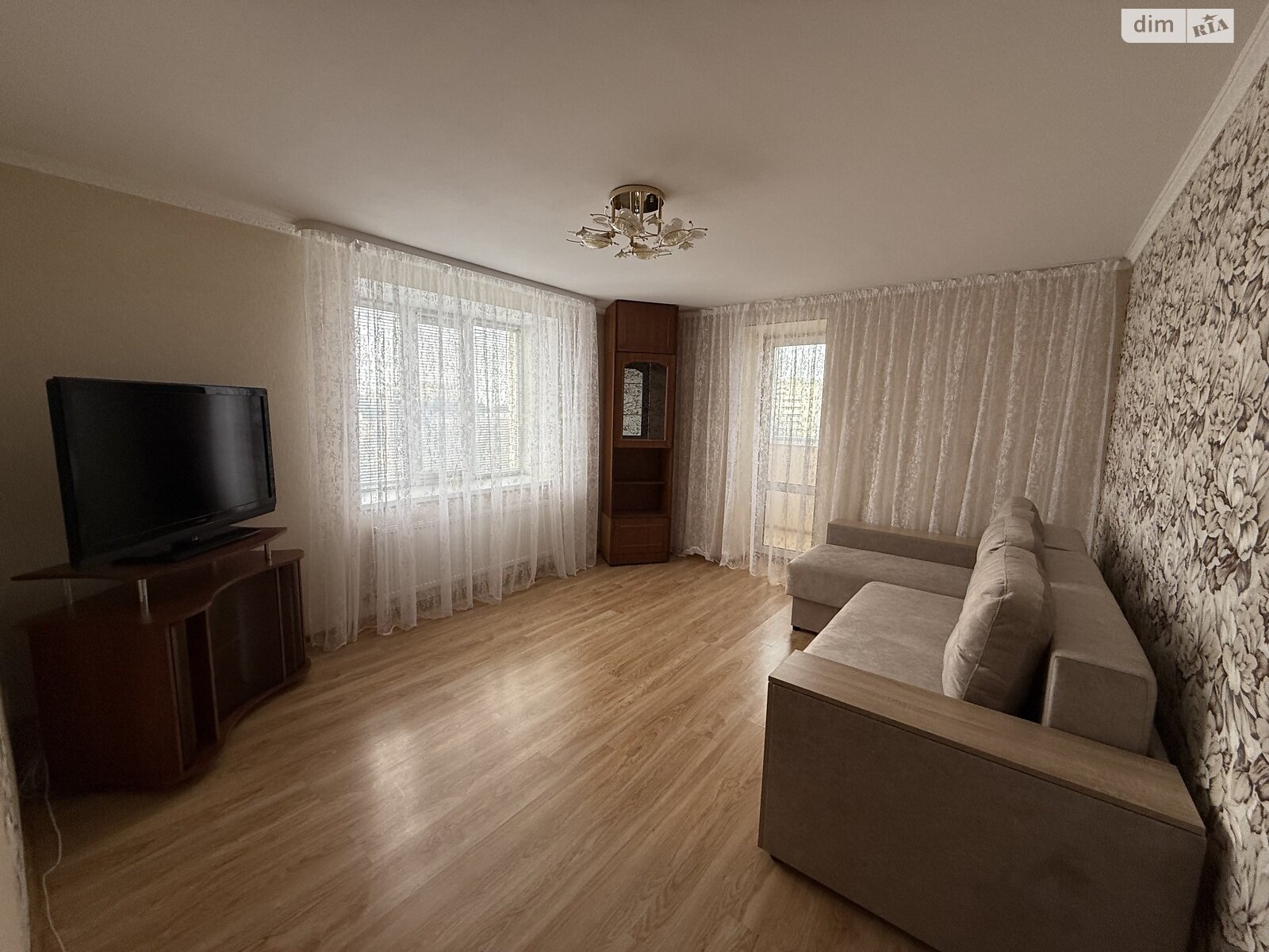 однокімнатна квартира в Вінниці, район Вишенька, на просп. Юності в довготривалу оренду помісячно фото 1