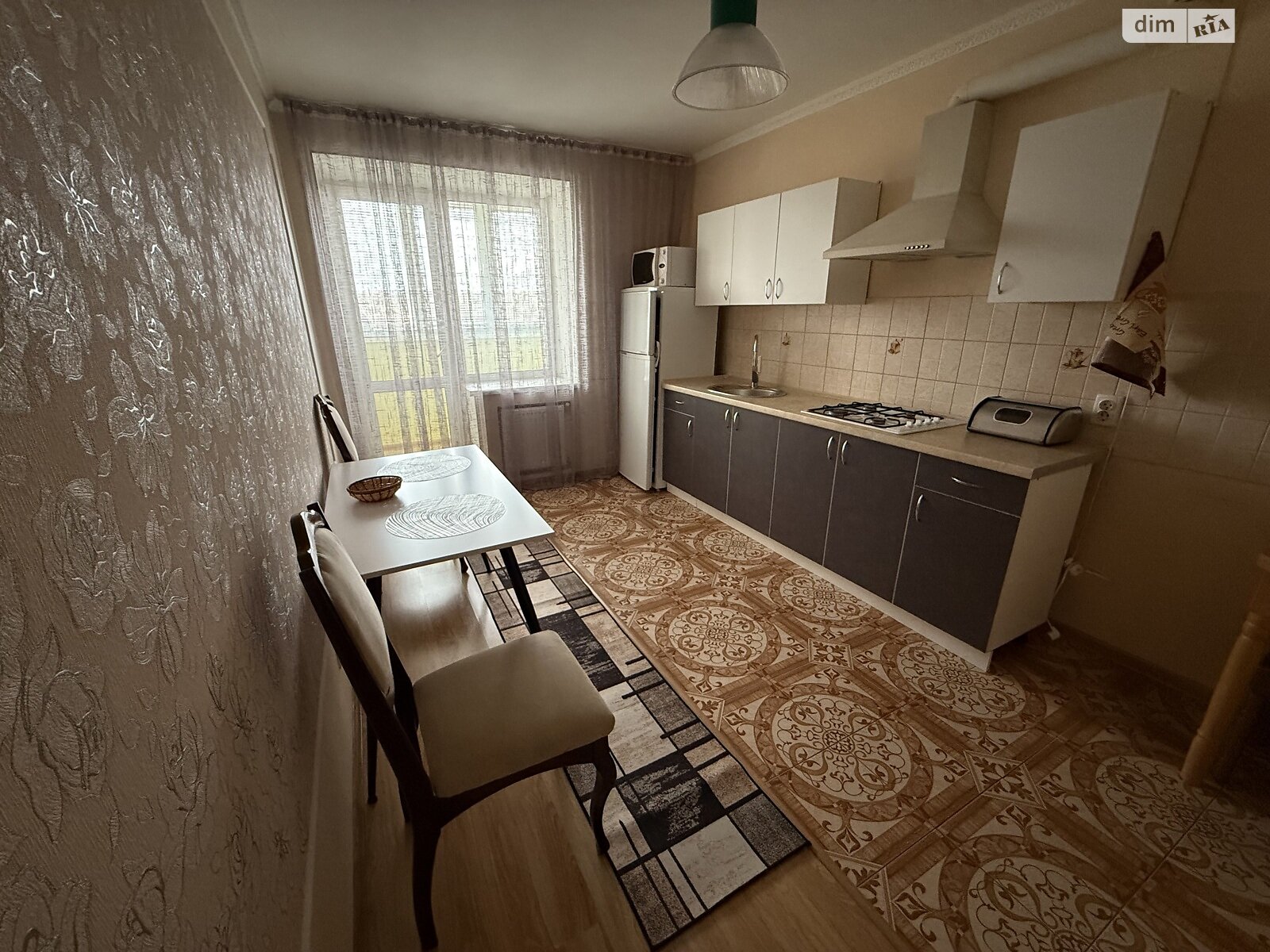 однокімнатна квартира в Вінниці, район Вишенька, на просп. Юності в довготривалу оренду помісячно фото 1