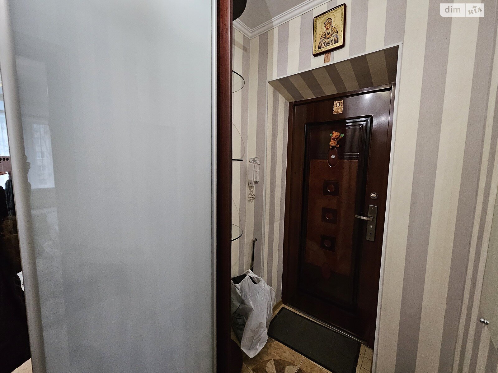 двухкомнатная квартира с ремонтом в Виннице, район Военный городок, на ул. Антонова Олега в аренду на долгий срок помесячно фото 1