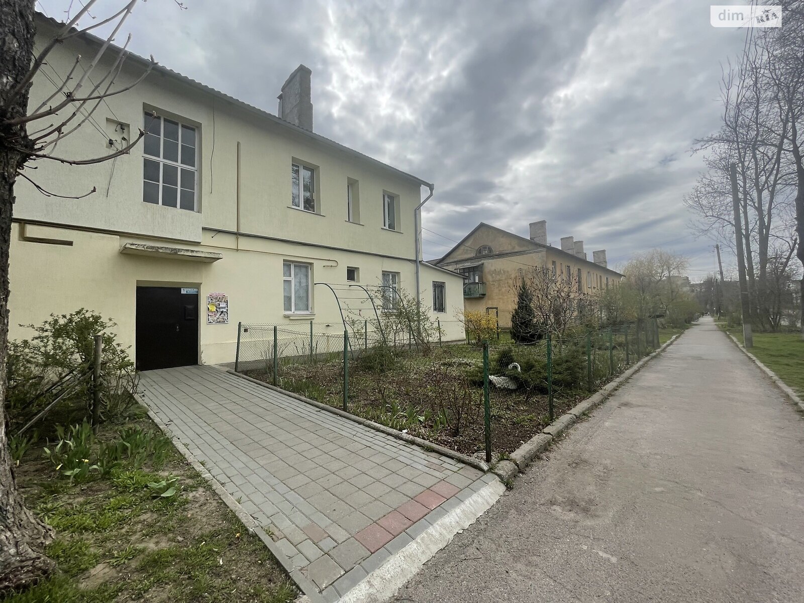 двокімнатна квартира в Вінниці, район Військове містечко, на вул. Миколи Зерова 9 в довготривалу оренду помісячно фото 1 двокімнатна квартира в Вінниці, район Військове містечко, на вул. Миколи Зерова 9 в довготривалу оренду помісячно фото 1