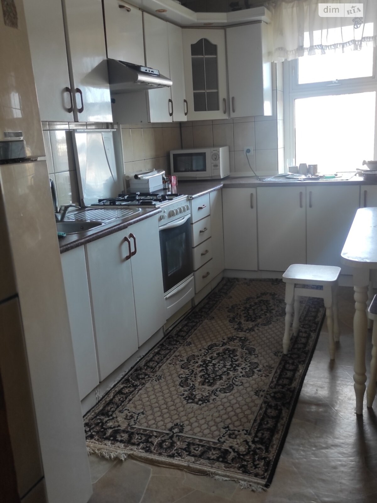 трехкомнатная квартира в Виннице, район Военный городок, на ул. Павла Тычины 13 в аренду на долгий срок помесячно фото 1