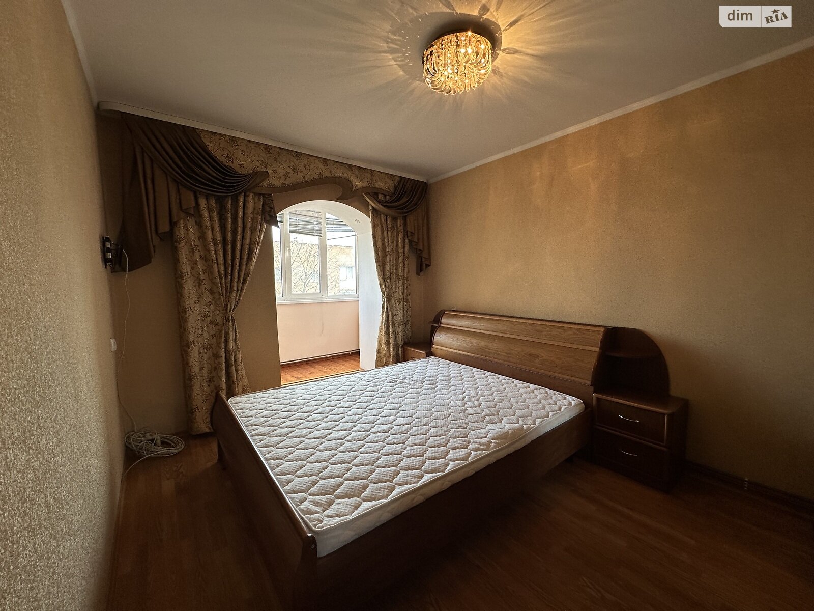 трехкомнатная квартира в Виннице, район Военный городок, на ул. Павла Тычины в аренду на долгий срок помесячно фото 1 трехкомнатная квартира в Виннице, район Военный городок, на ул. Павла Тычины в аренду на долгий срок помесячно фото 1