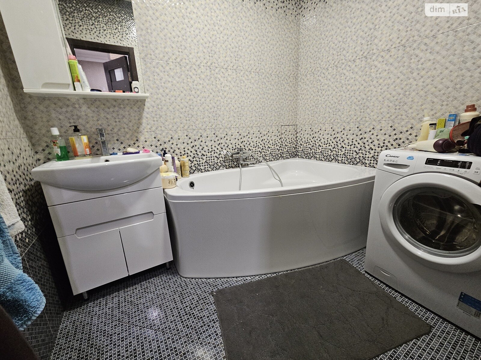 двухкомнатная квартира в Виннице, район Военный городок, на ул. Шимка Максима 38Б в аренду на долгий срок помесячно фото 1 двухкомнатная квартира в Виннице, район Военный городок, на ул. Шимка Максима 38Б в аренду на долгий срок помесячно фото 1