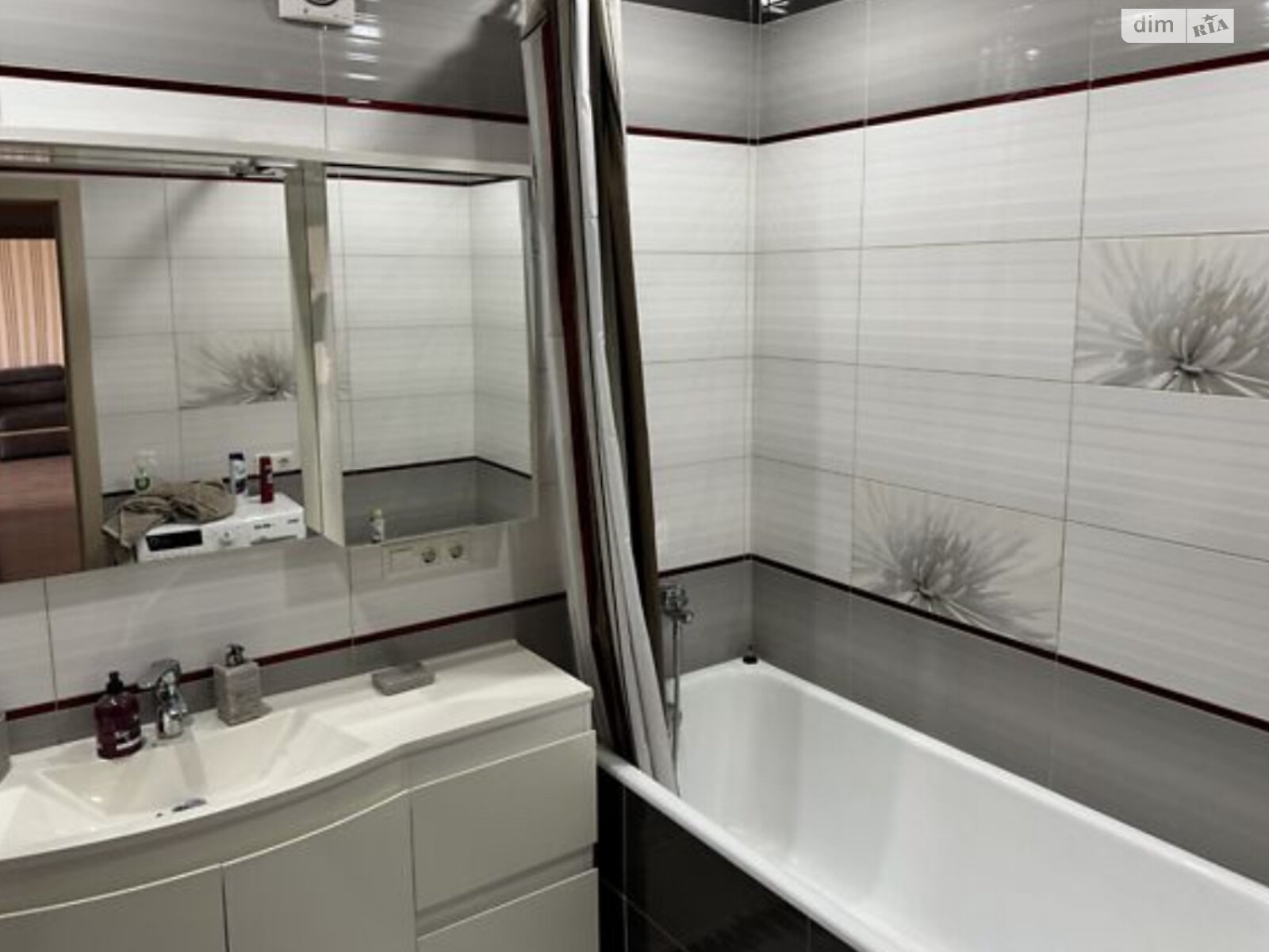 двухкомнатная квартира в Виннице, район Военный городок, на ул. Шимка Максима 38Б в аренду на долгий срок помесячно фото 1 двухкомнатная квартира в Виннице, район Военный городок, на ул. Шимка Максима 38Б в аренду на долгий срок помесячно фото 1