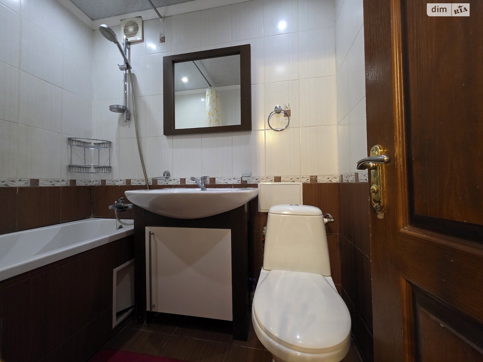 двокімнатна квартира в Вінниці, район Військове містечко, на вул. Антонова Олега в довготривалу оренду помісячно фото 1