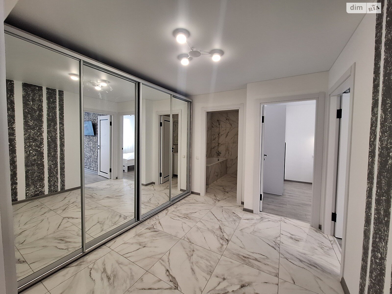 двокімнатна квартира в Вінниці, на просп. Юності в довготривалу оренду помісячно фото 1 двокімнатна квартира в Вінниці, на просп. Юності в довготривалу оренду помісячно фото 1