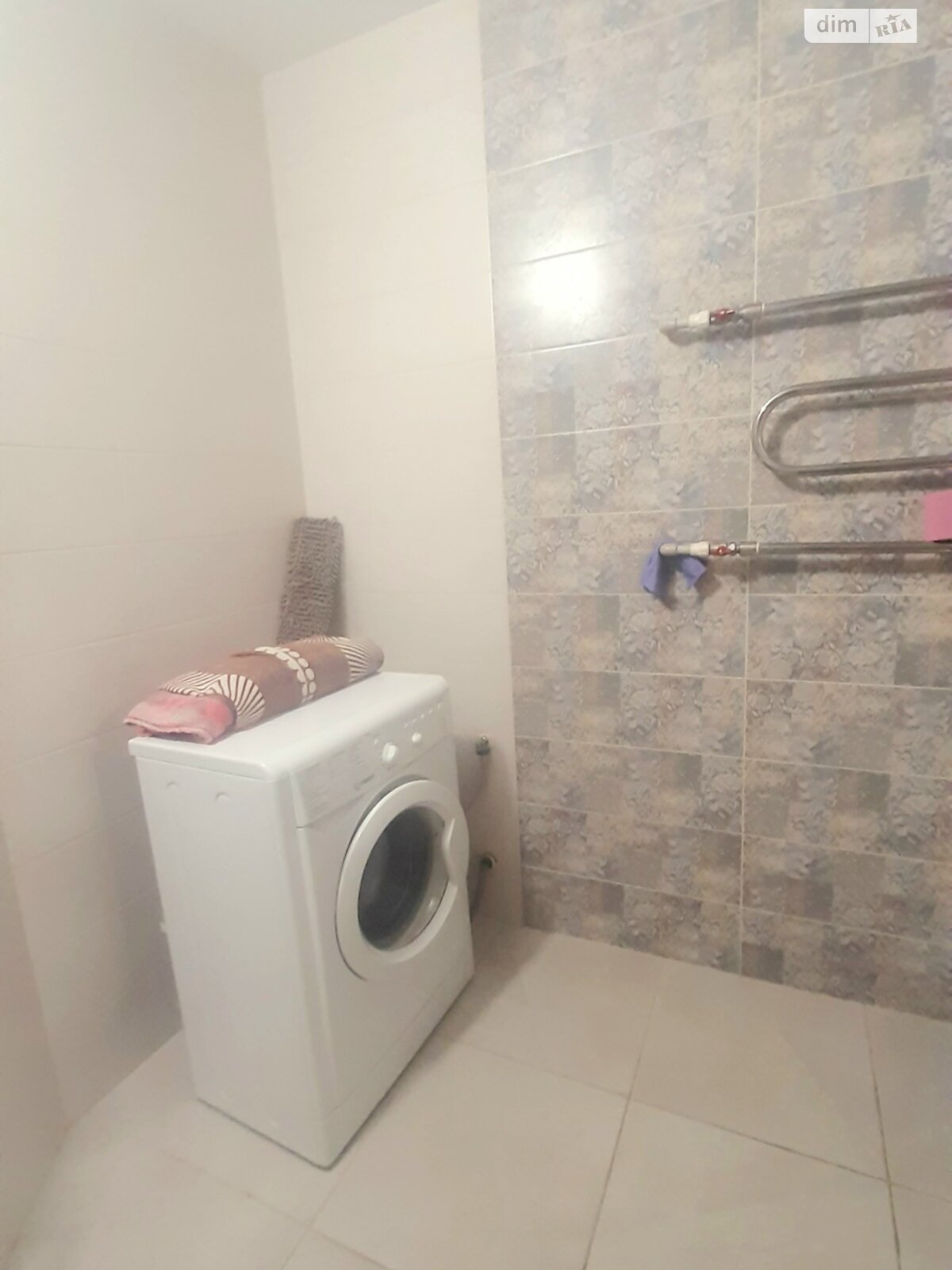 однокомнатная квартира в Виннице, район Замостянский, на ул. Дмитрия Белоконя 32 в аренду на долгий срок помесячно фото 1 однокомнатная квартира в Виннице, район Замостянский, на ул. Дмитрия Белоконя 32 в аренду на долгий срок помесячно фото 1