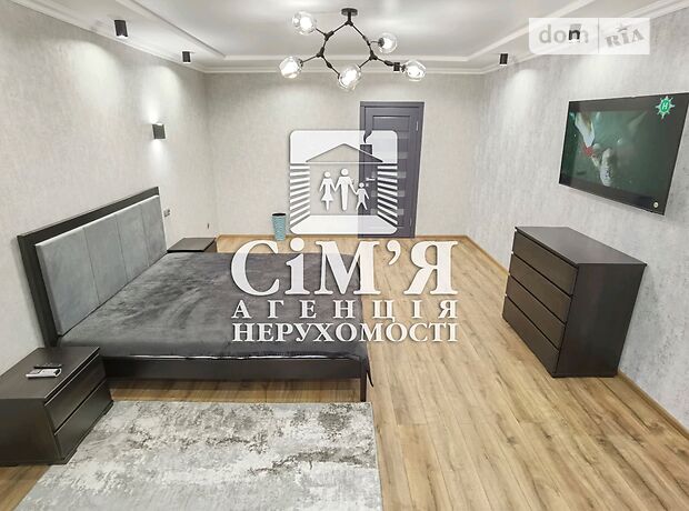 трикімнатна квартира з меблями в Вінниці, район Замостянський, на просп. Коцюбинського 43А в довготривалу оренду помісячно фото 1 трикімнатна квартира з меблями в Вінниці, район Замостянський, на просп. Коцюбинського 43А в довготривалу оренду помісячно фото 1