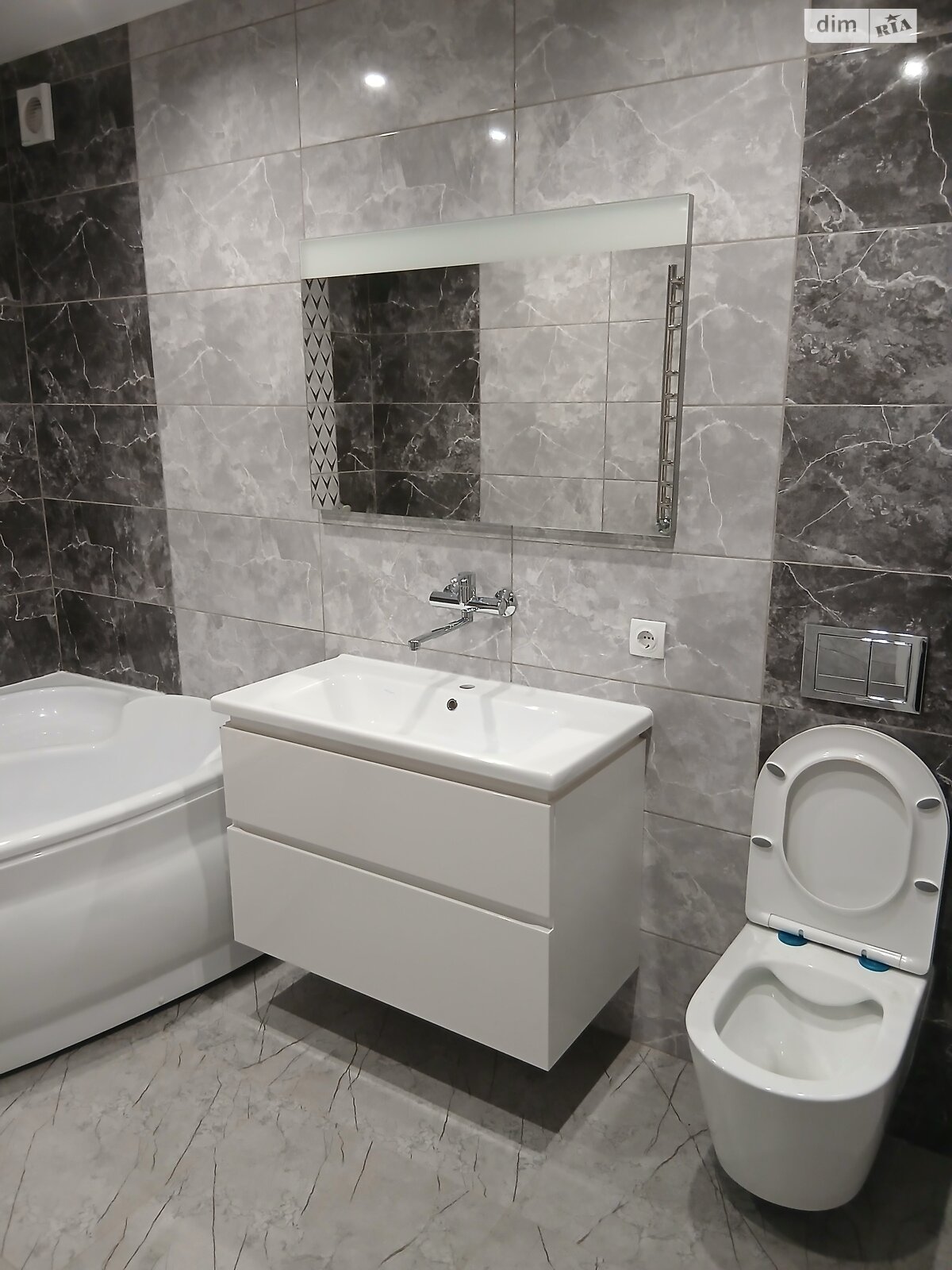 двухкомнатная квартира в Виннице, район Замостянский, на ул. Степана Тимошенка в аренду на долгий срок помесячно фото 1 двухкомнатная квартира в Виннице, район Замостянский, на ул. Степана Тимошенка в аренду на долгий срок помесячно фото 1