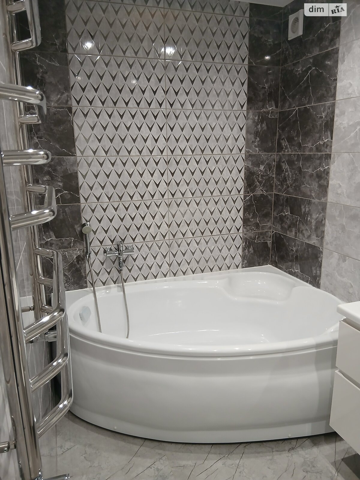 двухкомнатная квартира в Виннице, район Замостянский, на ул. Степана Тимошенка в аренду на долгий срок помесячно фото 1 двухкомнатная квартира в Виннице, район Замостянский, на ул. Степана Тимошенка в аренду на долгий срок помесячно фото 1