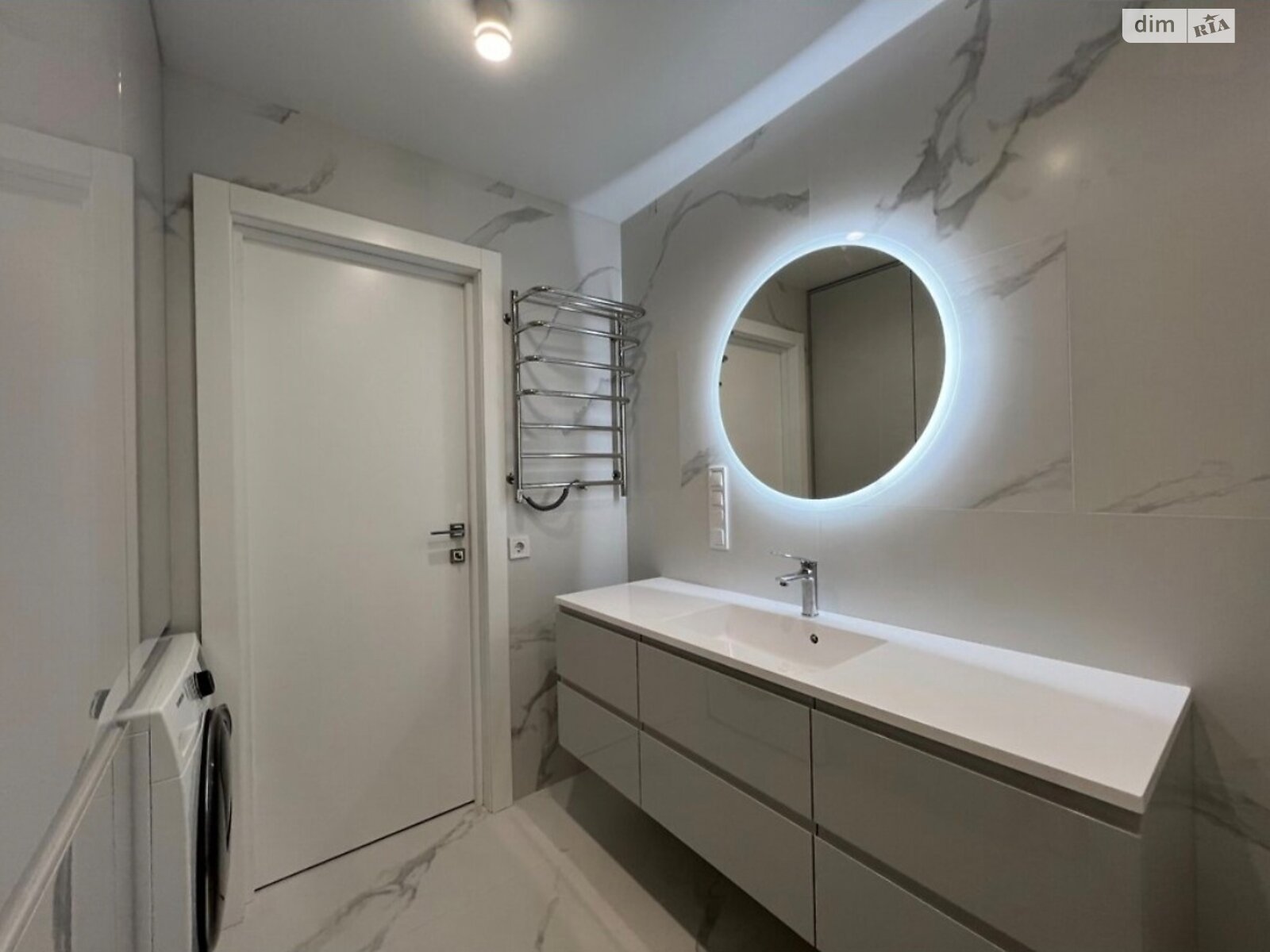 двухкомнатная квартира в Винницких Хуторах, на шоссе Немировское в аренду на долгий срок помесячно фото 1 двухкомнатная квартира в Винницких Хуторах, на шоссе Немировское в аренду на долгий срок помесячно фото 1