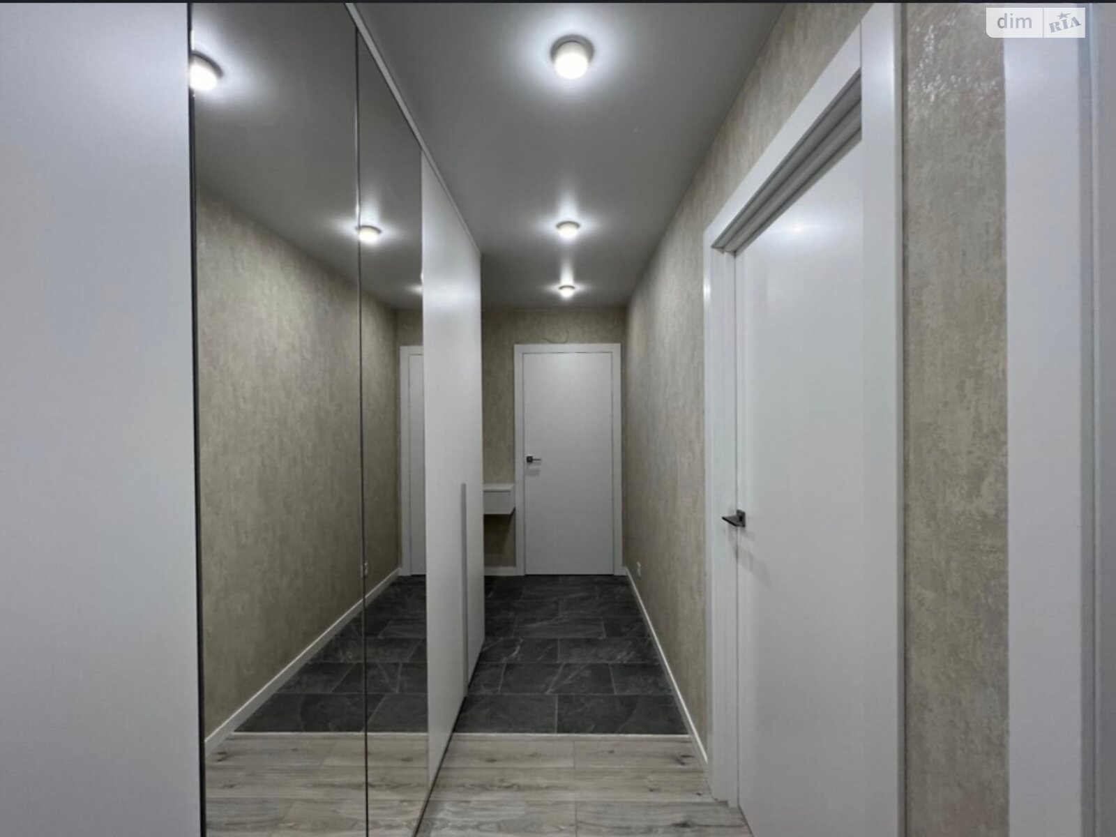 двухкомнатная квартира в Винницких Хуторах, на шоссе Немировское в аренду на долгий срок помесячно фото 1 двухкомнатная квартира в Винницких Хуторах, на шоссе Немировское в аренду на долгий срок помесячно фото 1