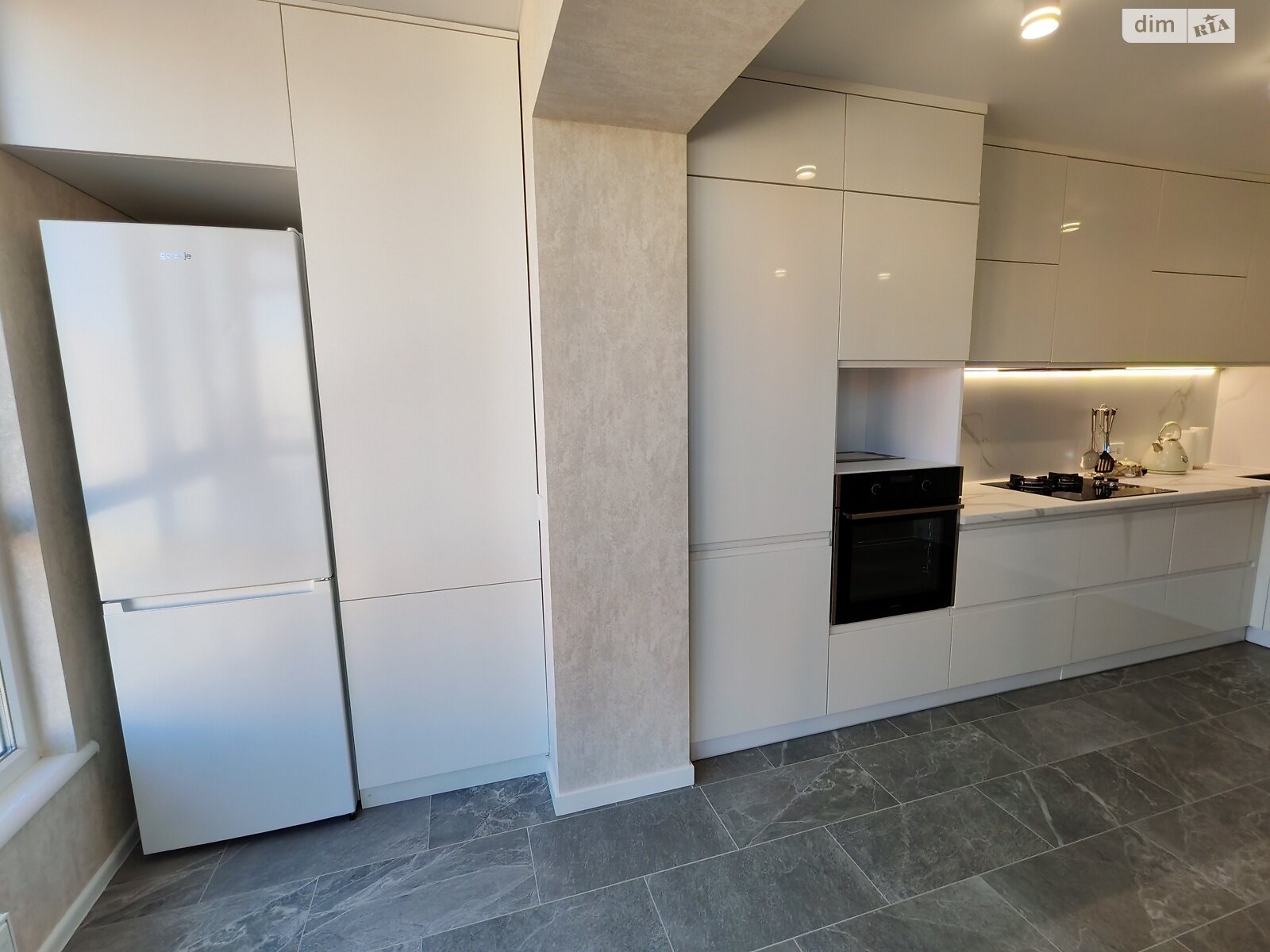 двухкомнатная квартира в Винницких Хуторах, на шоссе Немировское в аренду на долгий срок помесячно фото 1 двухкомнатная квартира в Винницких Хуторах, на шоссе Немировское в аренду на долгий срок помесячно фото 1