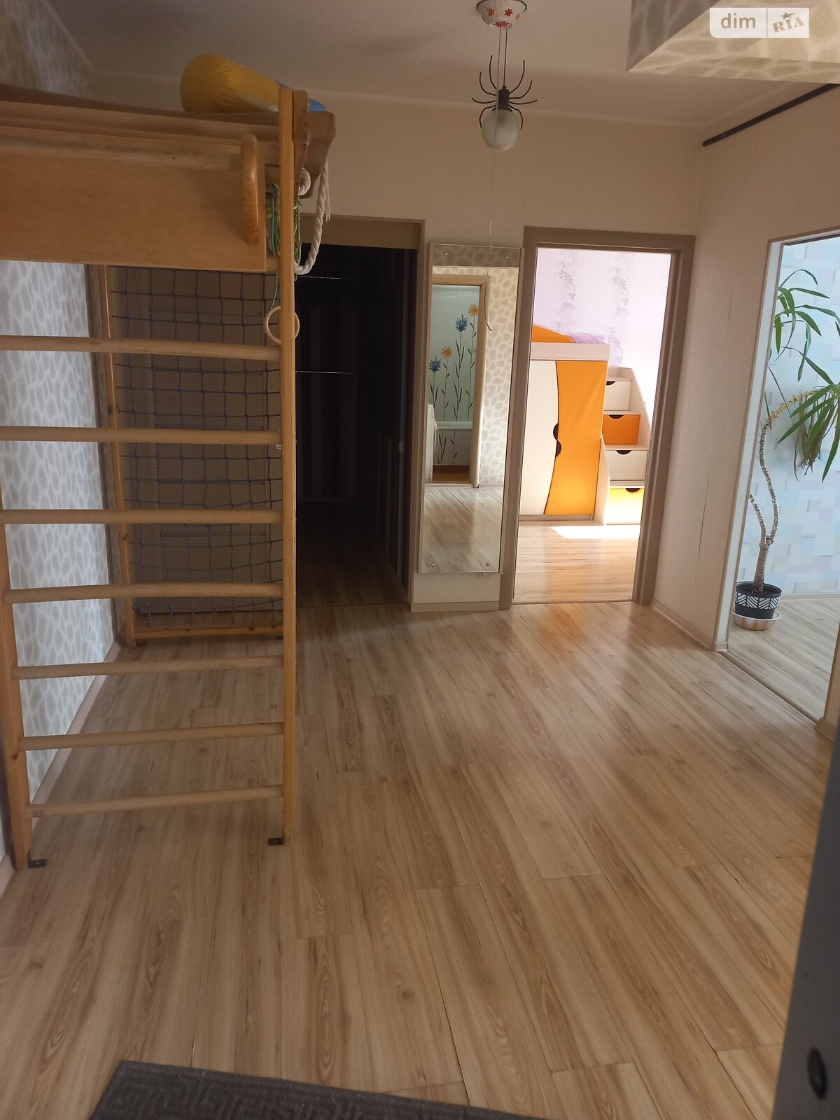 двухкомнатная квартира в Вишневом, на ул. Южная 11, кв. 50 в аренду на долгий срок помесячно фото 1 двухкомнатная квартира в Вишневом, на ул. Южная 11, кв. 50 в аренду на долгий срок помесячно фото 1