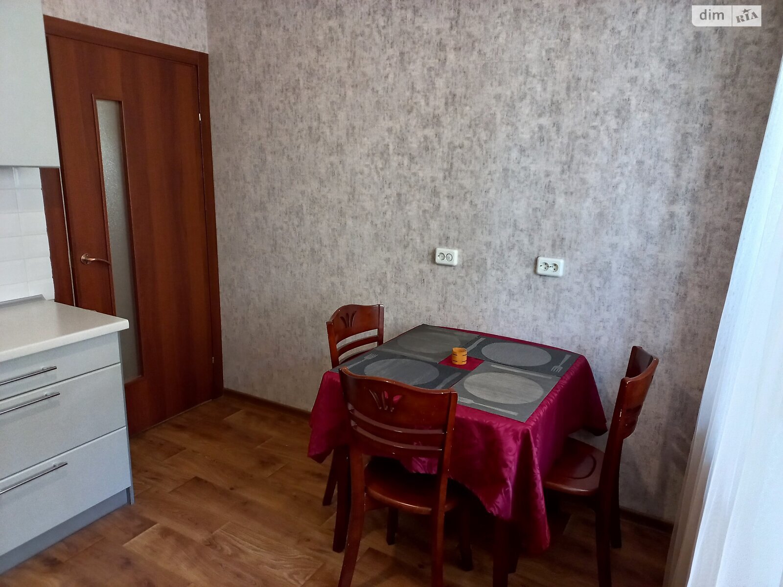 однокімнатна квартира з ремонтом в Вишгороді, район Вишгород, на вул. Кургузова 11В в довготривалу оренду помісячно фото 1 однокімнатна квартира з ремонтом в Вишгороді, район Вишгород, на вул. Кургузова 11В в довготривалу оренду помісячно фото 1