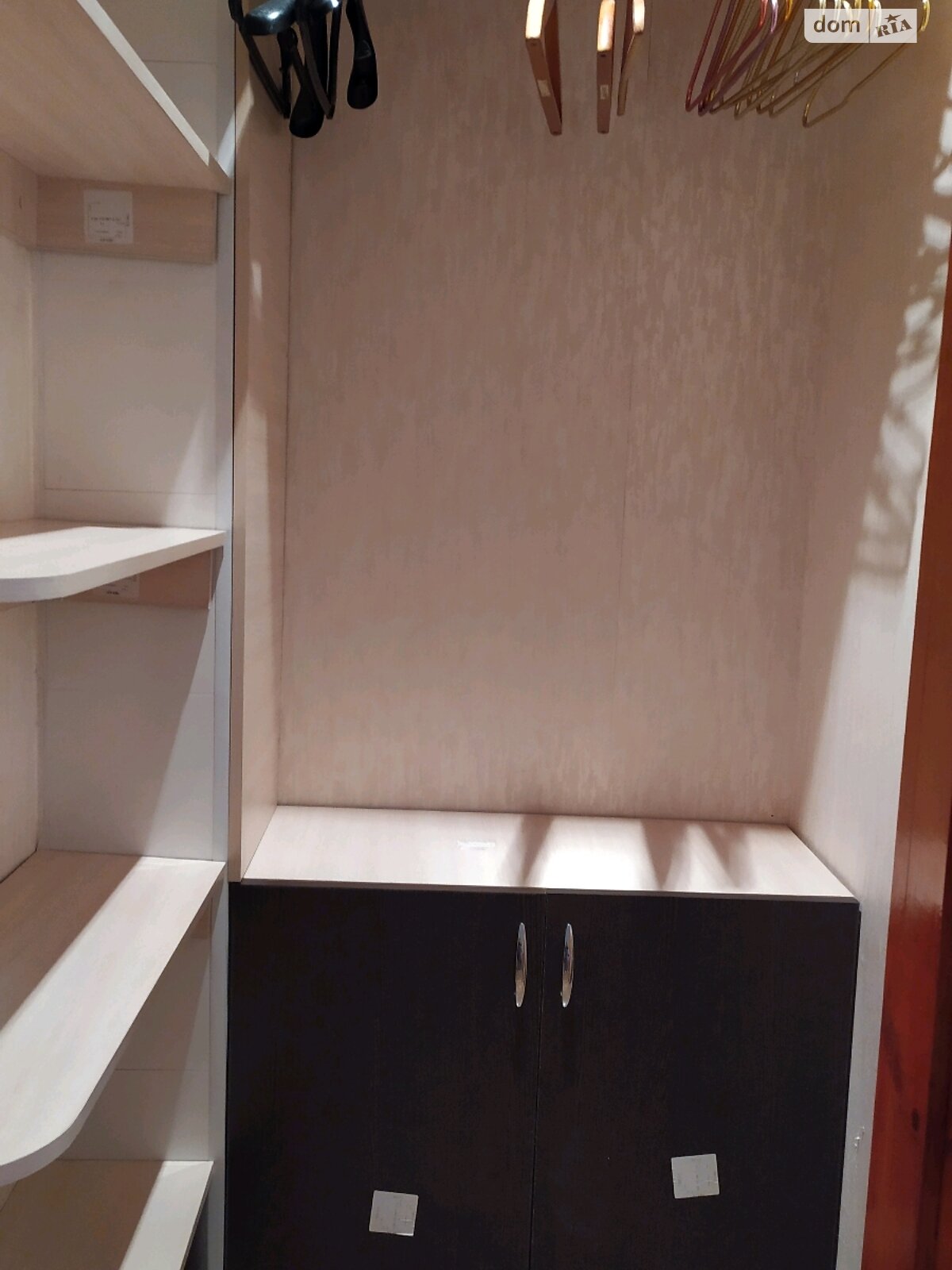 двухкомнатная квартира в Запорожье, район 1-й Шевченковский, на ул. Брюллова 16 в аренду на долгий срок помесячно фото 1 двухкомнатная квартира в Запорожье, район 1-й Шевченковский, на ул. Брюллова 16 в аренду на долгий срок помесячно фото 1