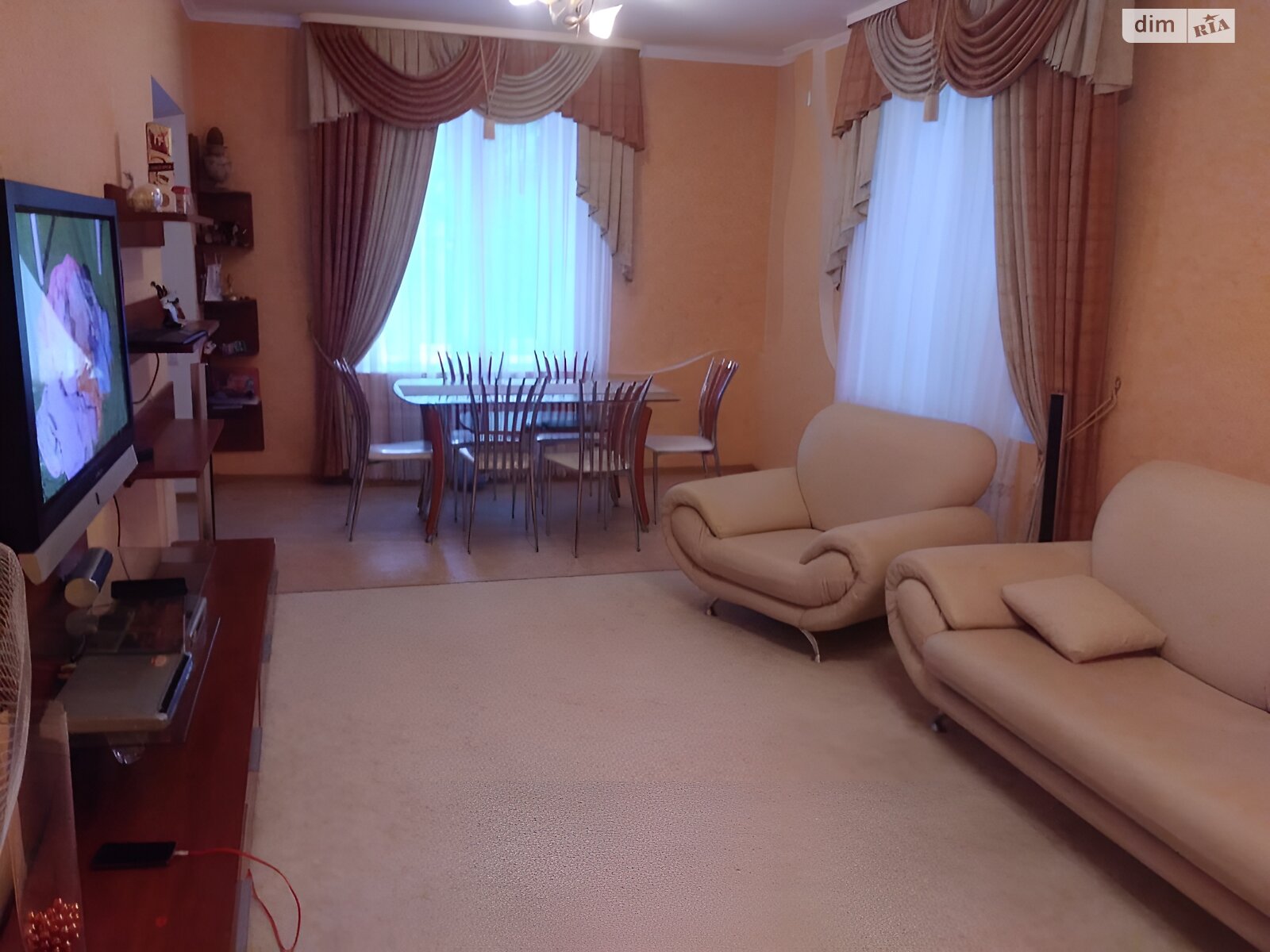трикімнатна квартира в Запоріжжі, район Олександрівський (Жовтневий), на вул. Залізнична 3 в довготривалу оренду помісячно фото 1 трикімнатна квартира в Запоріжжі, район Олександрівський (Жовтневий), на вул. Залізнична 3 в довготривалу оренду помісячно фото 1