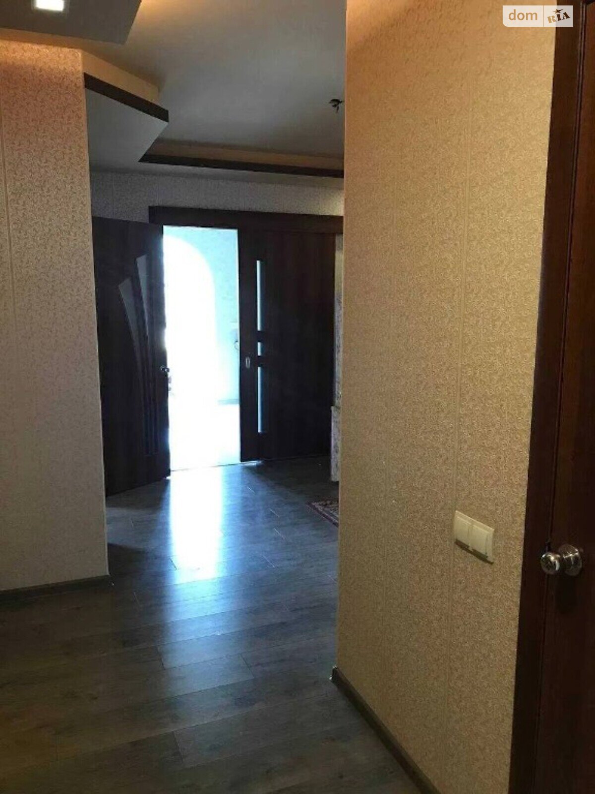 двухкомнатная квартира с мебелью в Запорожье, район Александровский (Жовтневый), на ул. Почтовая 119 в аренду на долгий срок помесячно фото 1