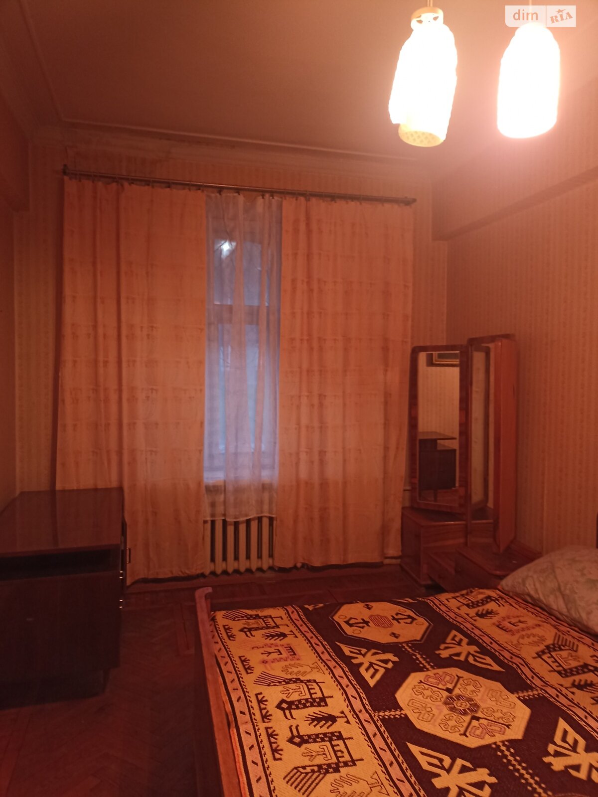четырехкомнатная квартира в Запорожье, район Александровский (Жовтневый), на ул. Приходская в аренду на долгий срок помесячно фото 1 четырехкомнатная квартира в Запорожье, район Александровский (Жовтневый), на ул. Приходская в аренду на долгий срок помесячно фото 1
