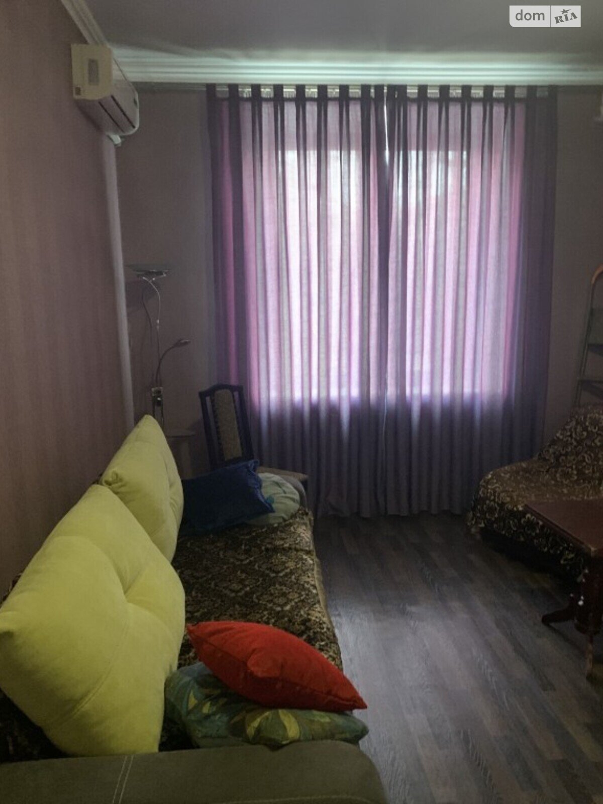 двухкомнатная квартира в Запорожье, район Александровский (Жовтневый), на просп. Соборный в аренду на долгий срок помесячно фото 1
