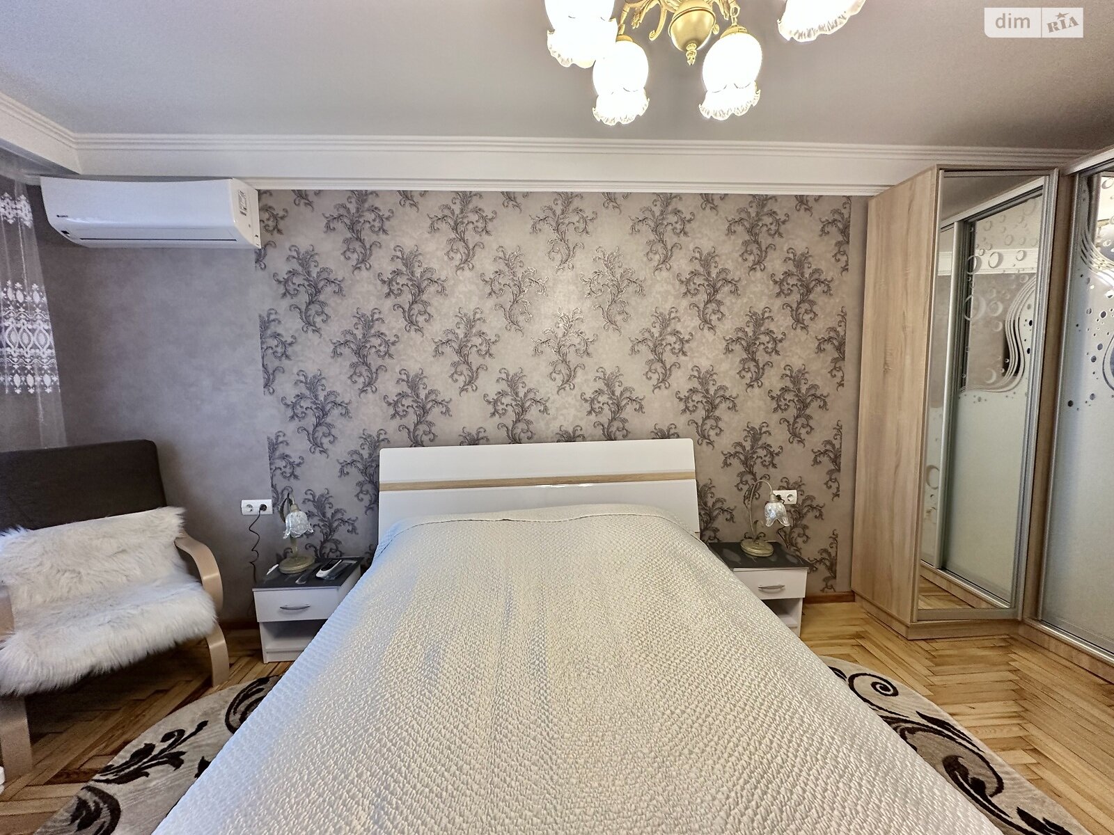 трехкомнатная квартира в Запорожье, район Александровский (Жовтневый), на ул. Запорожская в аренду на долгий срок помесячно фото 1 трехкомнатная квартира в Запорожье, район Александровский (Жовтневый), на ул. Запорожская в аренду на долгий срок помесячно фото 1