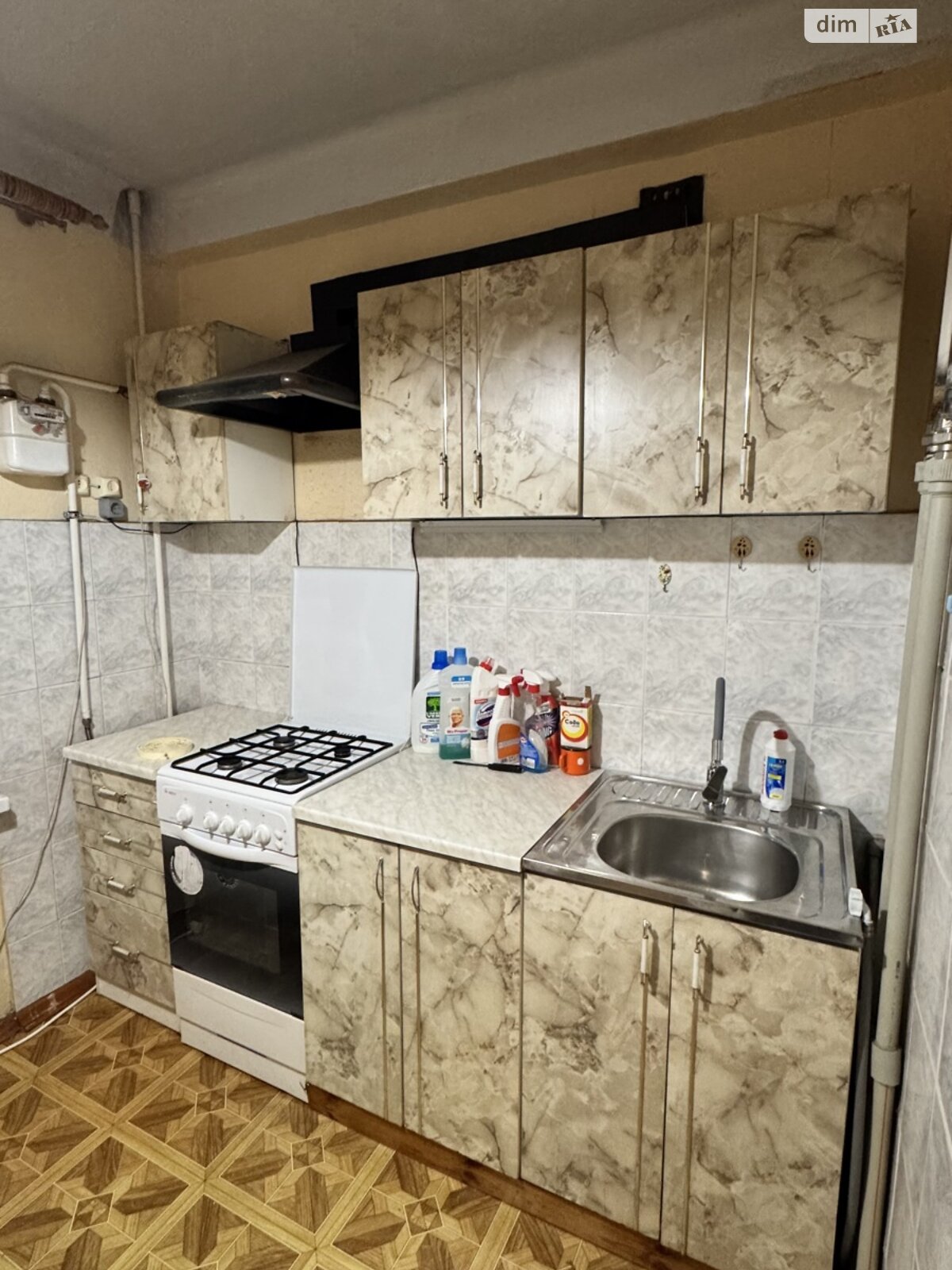 однокомнатная квартира с мебелью в Запорожье, район Бородинский, на ул. Петра Сагайдачного 1В в аренду на долгий срок помесячно фото 1