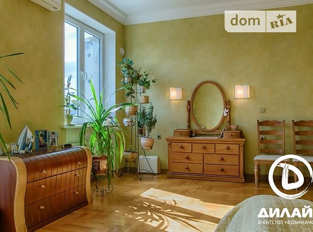 Долгосрочная аренда квартиры, 4 ком., Запорожье, р‑н. Днепровский (Ленинский), прСоборный Долгосрочная аренда квартиры, 4 ком., Запорожье, р‑н. Днепровский (Ленинский), прСоборный