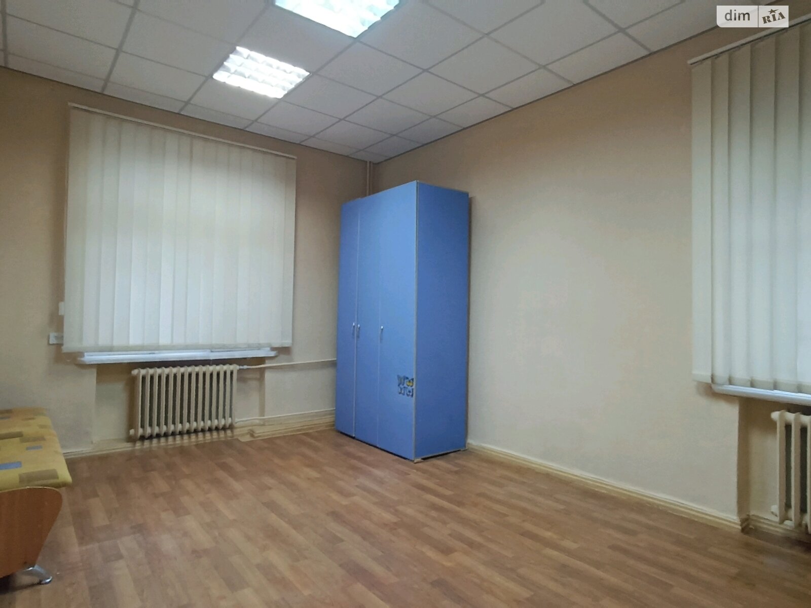 трехкомнатная квартира в Запорожье, на ул. Жуковского 76 в аренду на долгий срок помесячно фото 1 трехкомнатная квартира в Запорожье, на ул. Жуковского 76 в аренду на долгий срок помесячно фото 1
