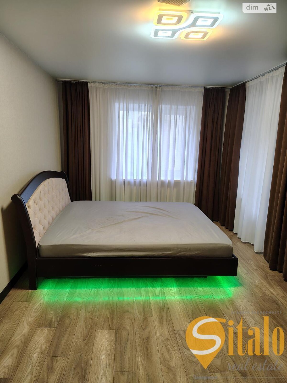 двухкомнатная квартира в Запорожье, район Коммунарский, на ул. Космическая в аренду на долгий срок помесячно фото 1 двухкомнатная квартира в Запорожье, район Коммунарский, на ул. Космическая в аренду на долгий срок помесячно фото 1