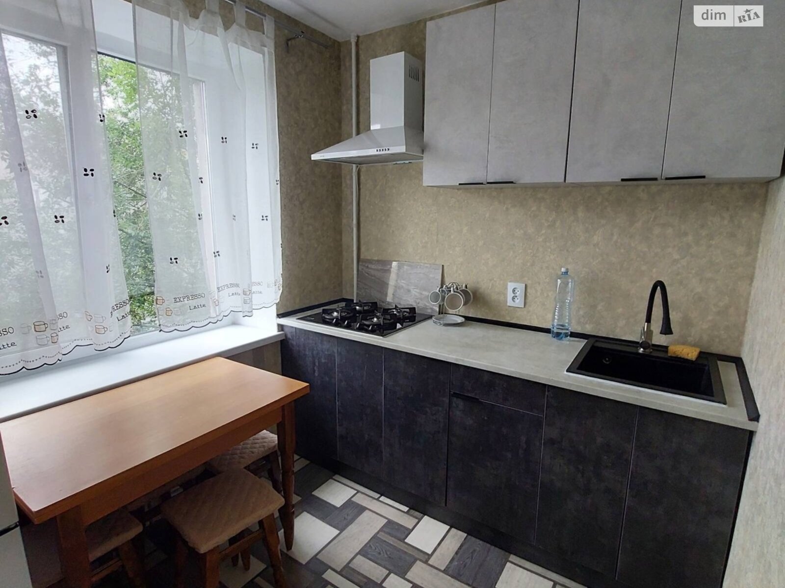 однокімнатна квартира в Запоріжжі, район Комунарський, на вул. Олімпійська в довготривалу оренду помісячно фото 1