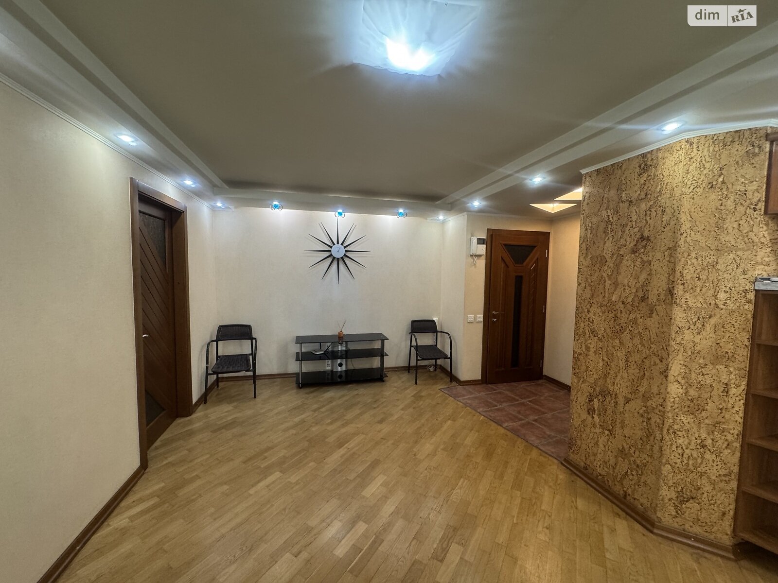 двухкомнатная квартира в Запорожье, район Шевченковский, на ул. Деповская в аренду на долгий срок помесячно фото 1 двухкомнатная квартира в Запорожье, район Шевченковский, на ул. Деповская в аренду на долгий срок помесячно фото 1