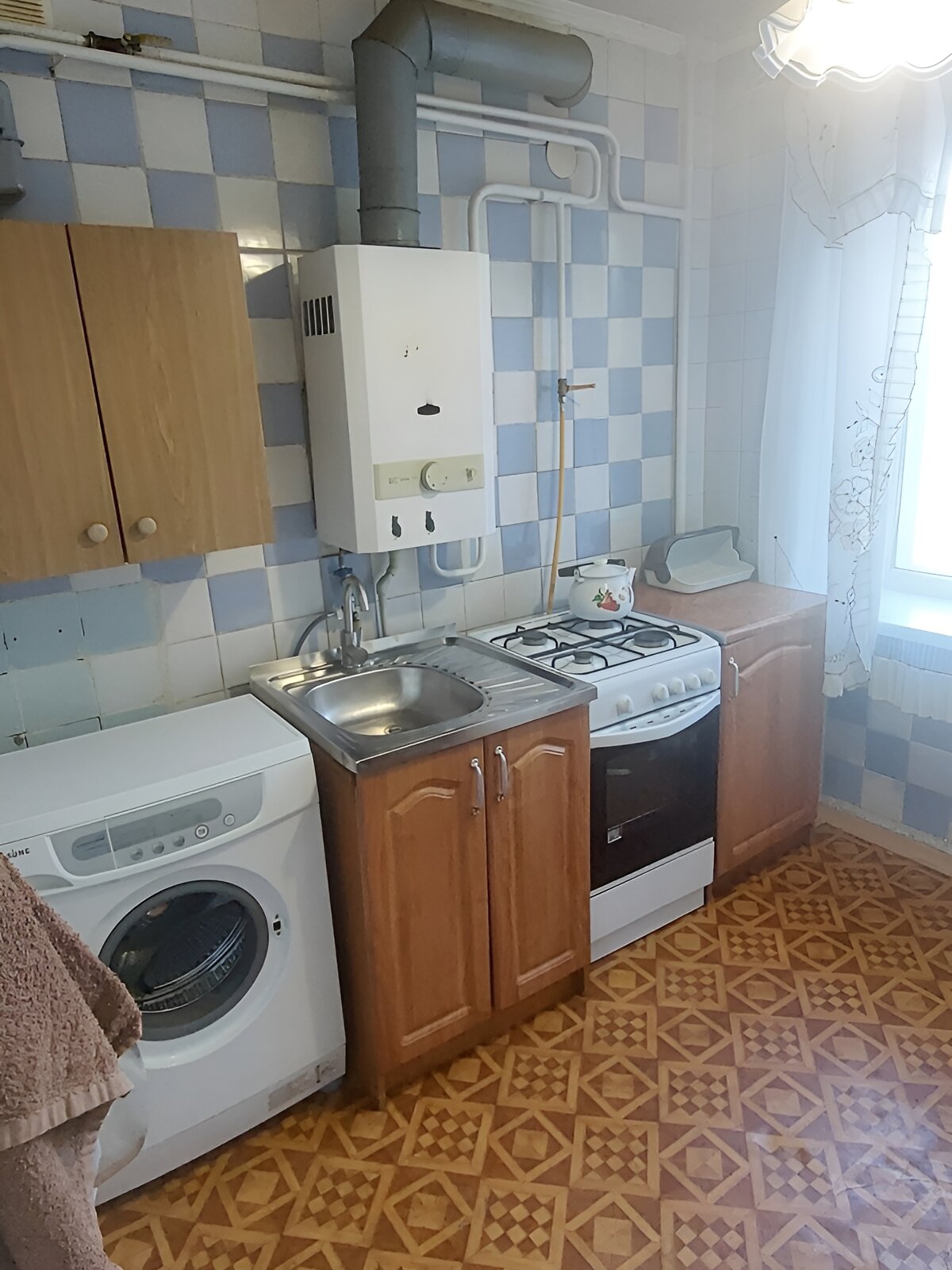 однокомнатная квартира в Запорожье, район Шевченковский, на ул. Магистральная 74 в аренду на долгий срок помесячно фото 1 однокомнатная квартира в Запорожье, район Шевченковский, на ул. Магистральная 74 в аренду на долгий срок помесячно фото 1
